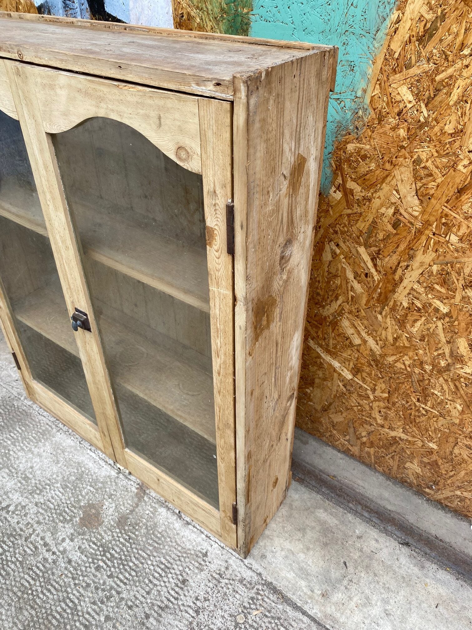 glass-cabinet-22