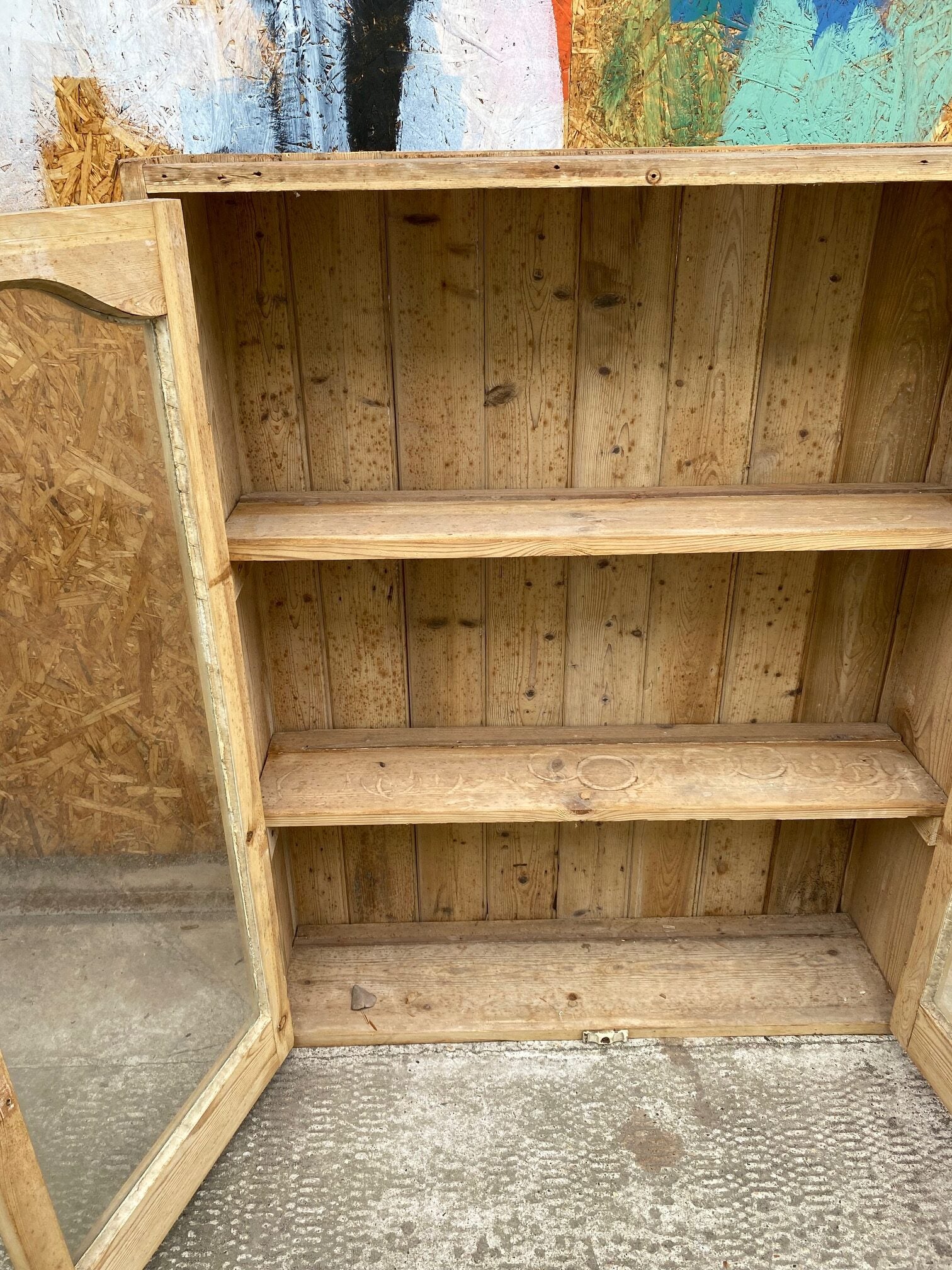 glass-cabinet-24