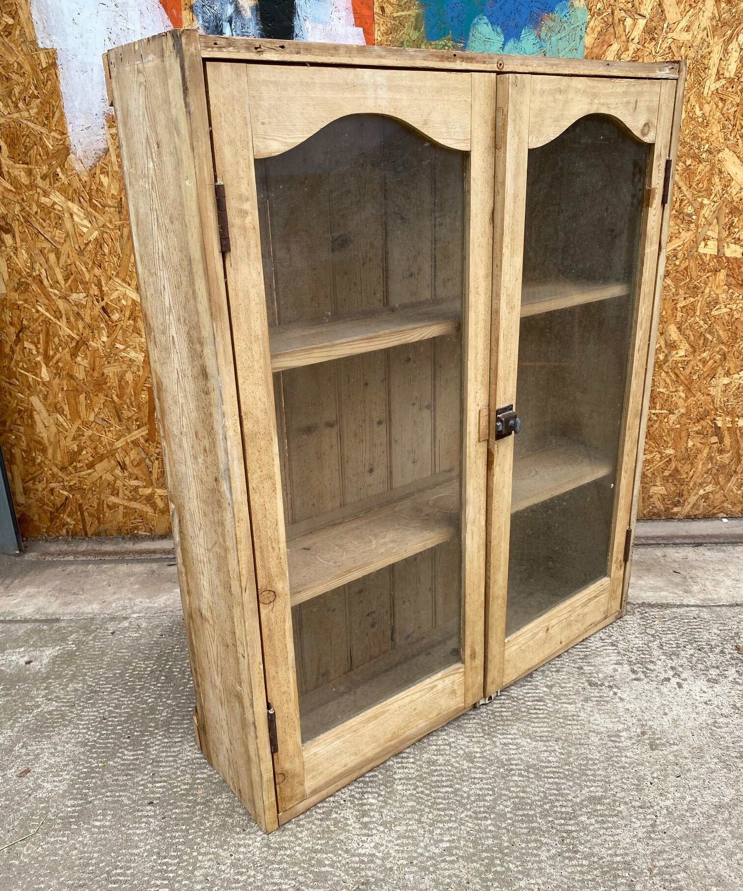 glass-cabinet-26