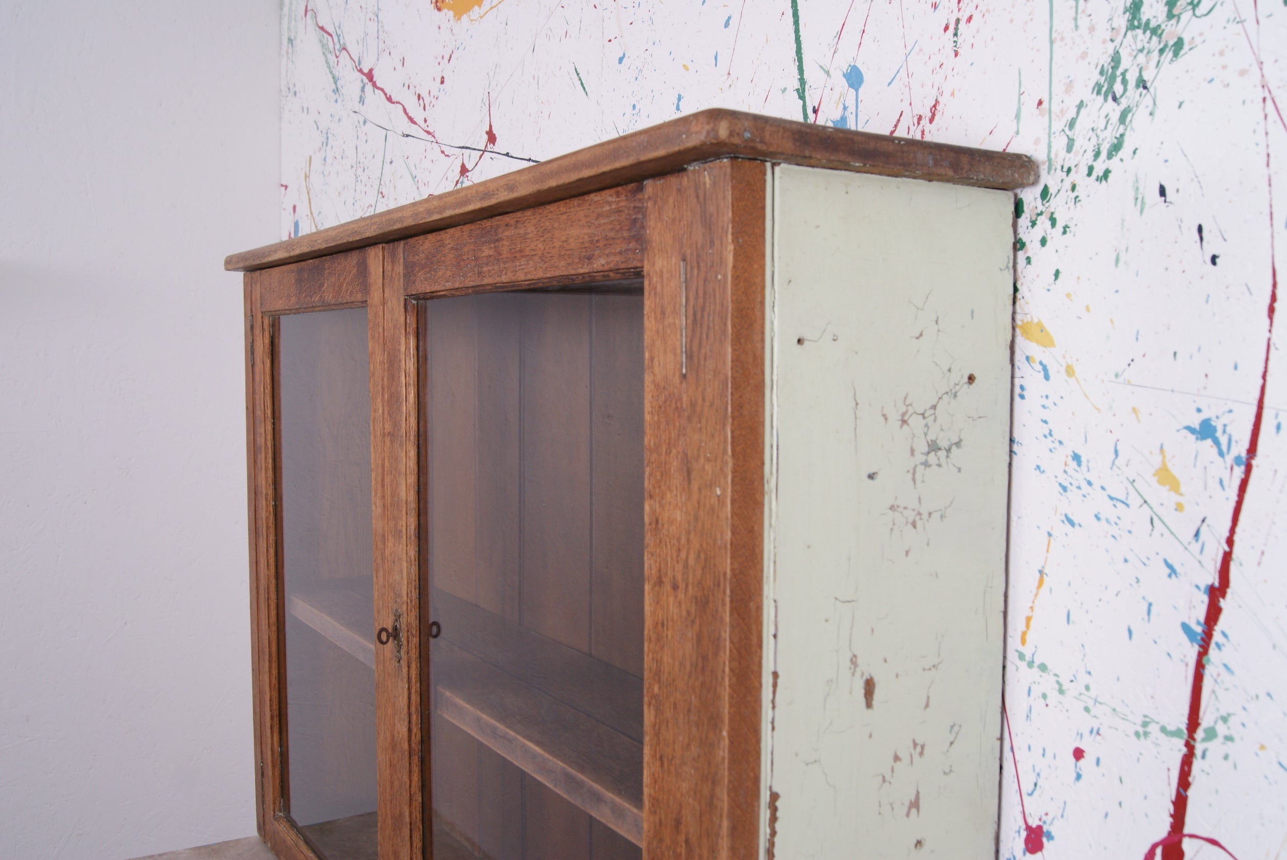 glass-cabinet-3