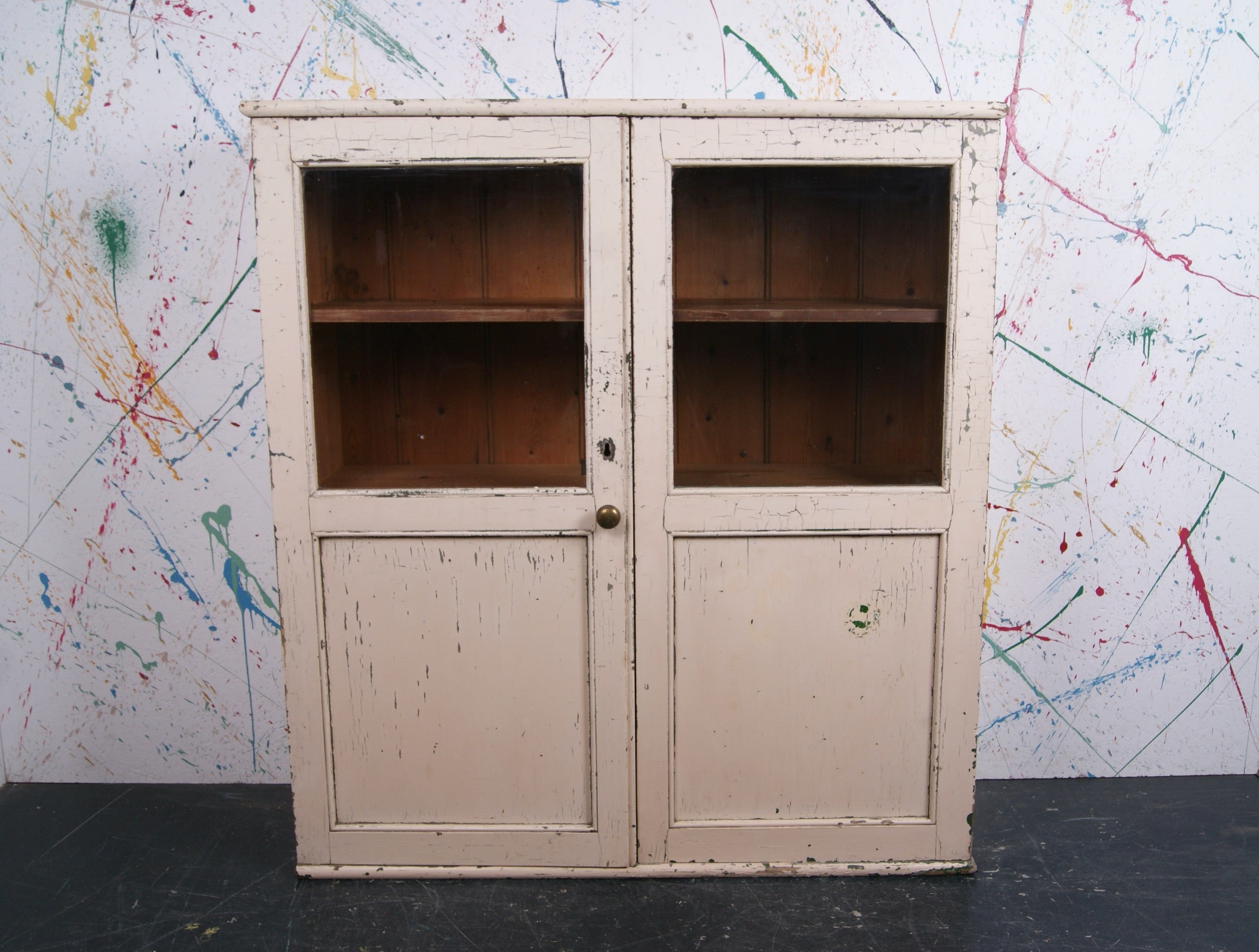 glass-cabinet-50