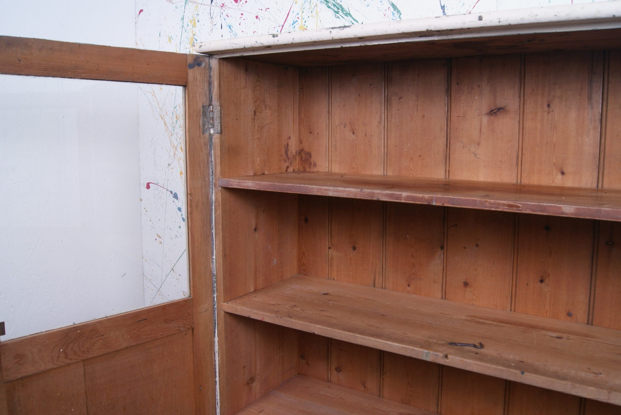 glass-cabinet-52