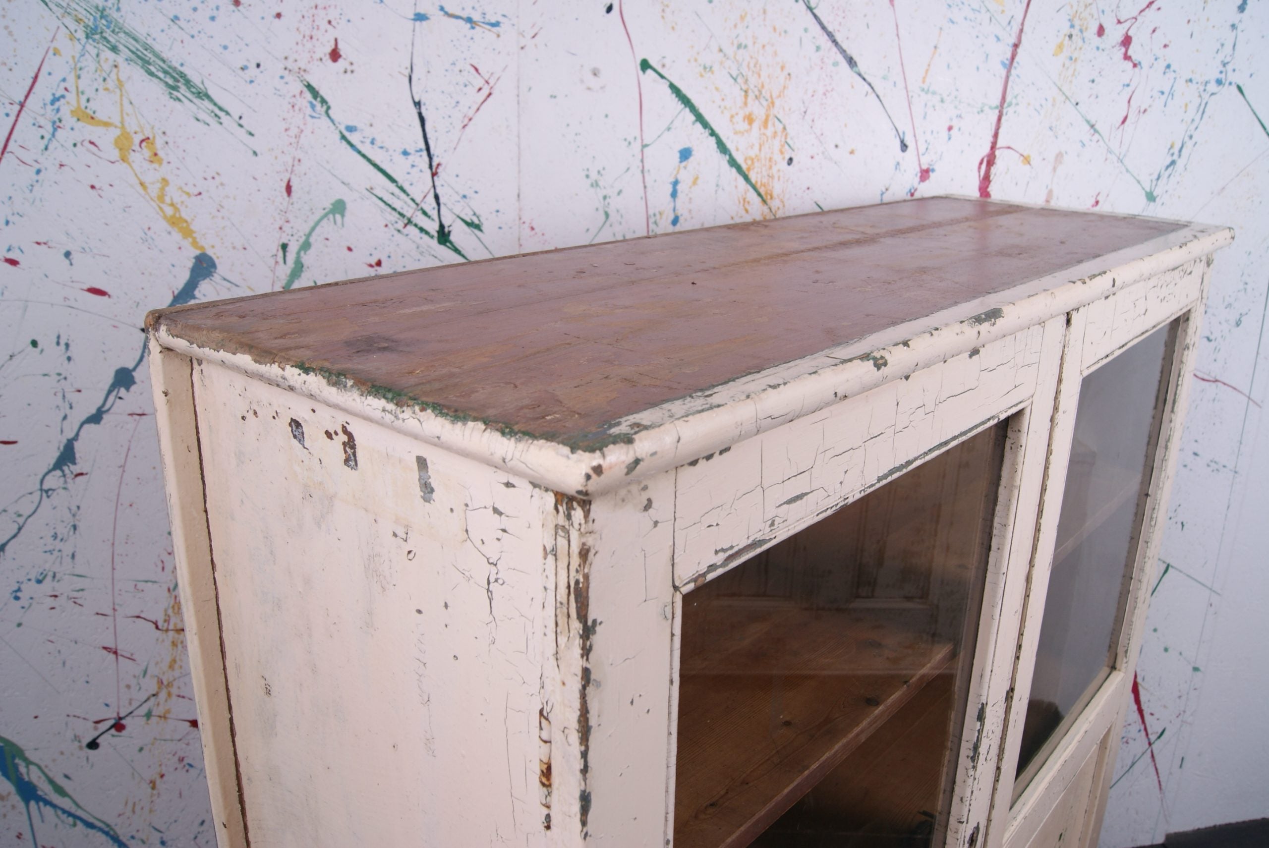 glass-cabinet-55