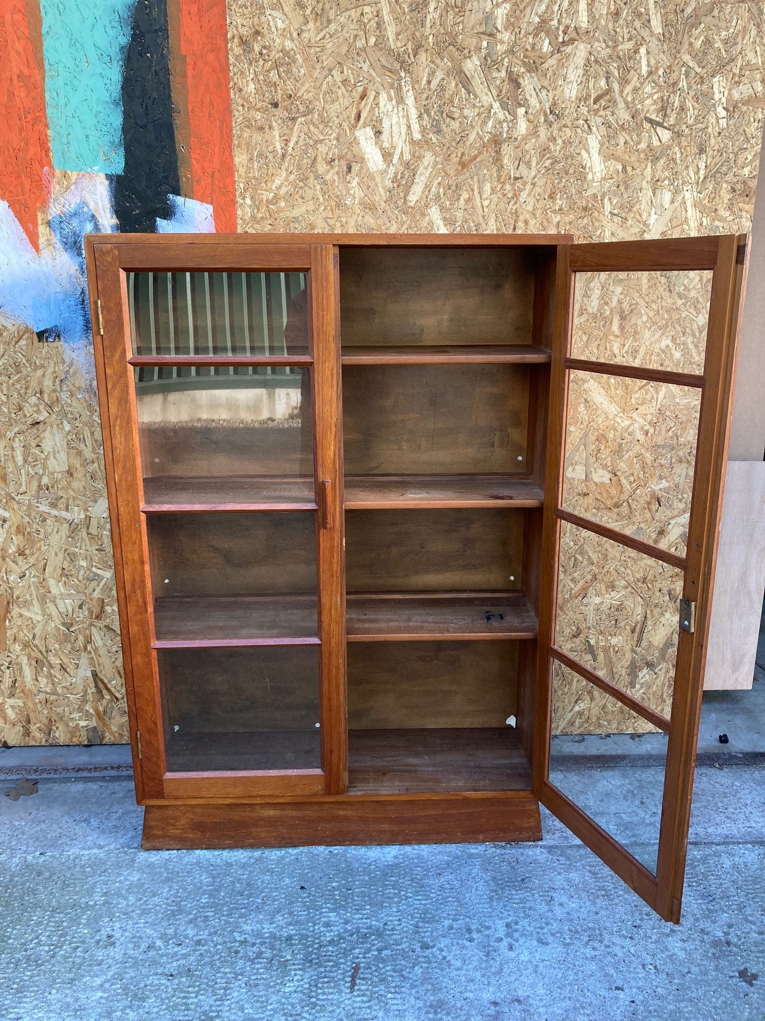 glass-cabinet-7