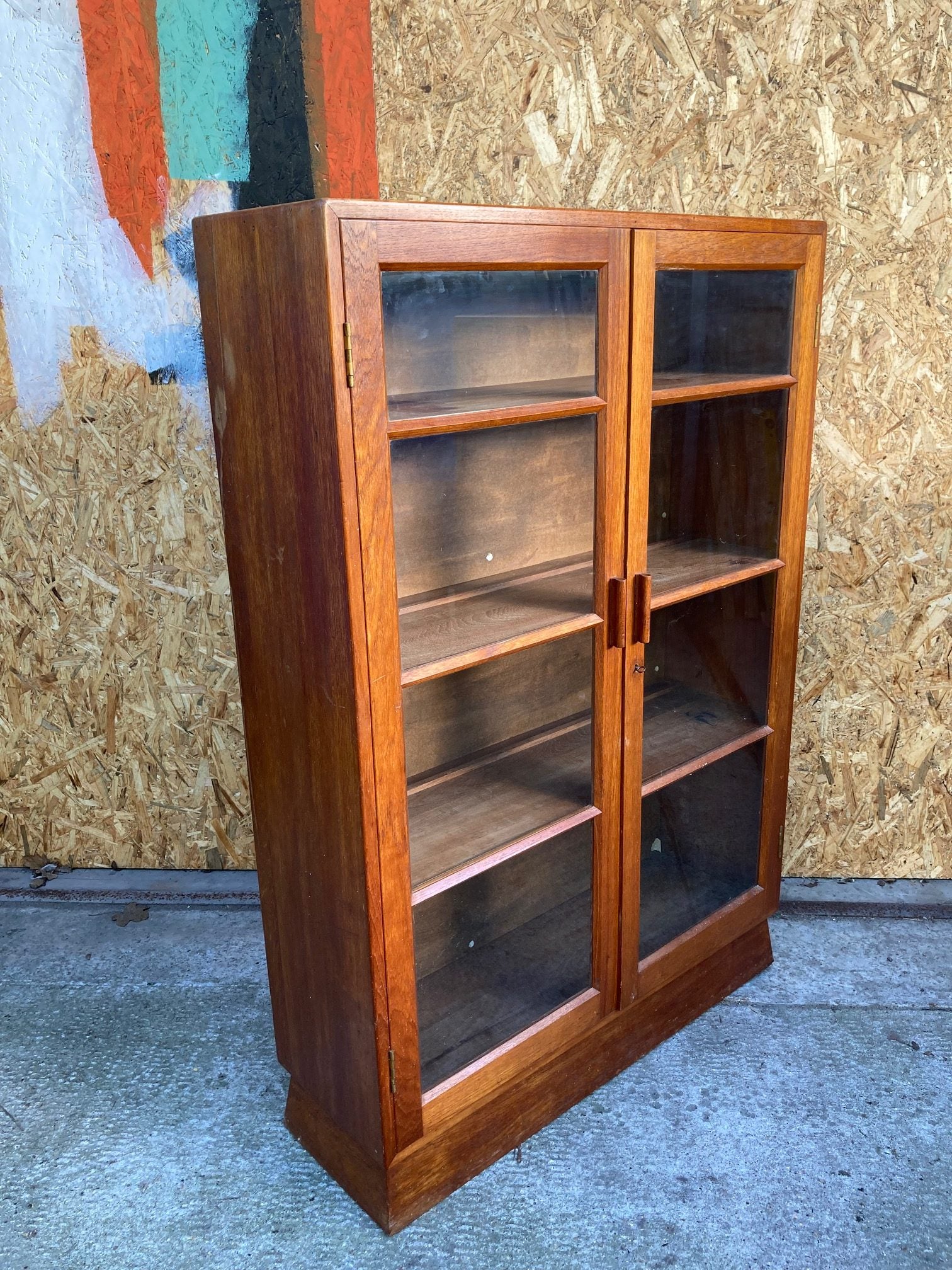 glass-cabinet-8