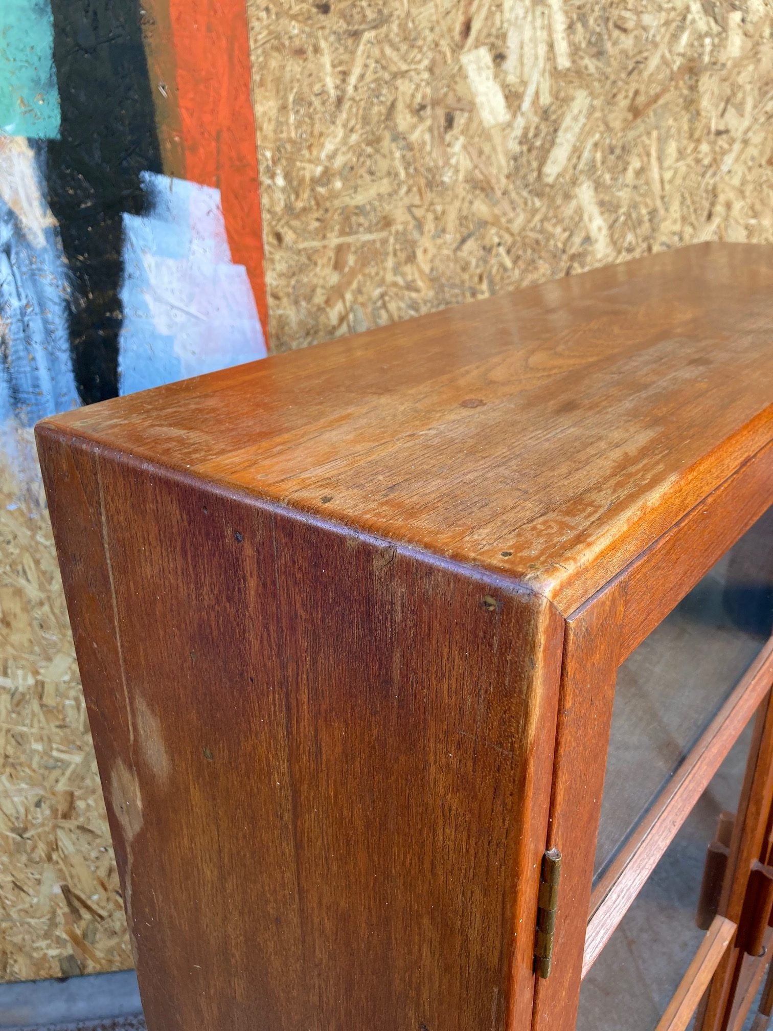 glass-cabinet-9
