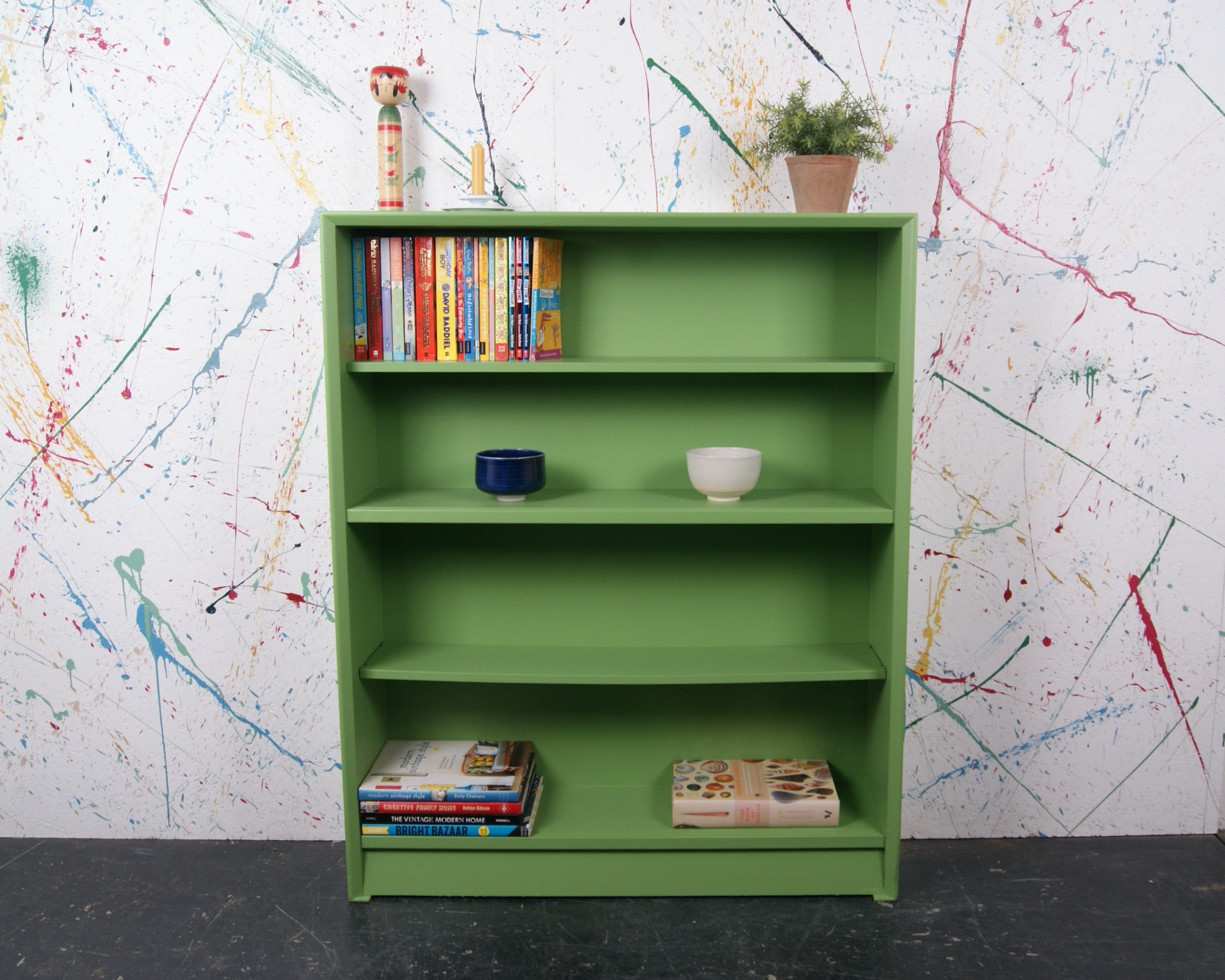 green-bookshelf-2