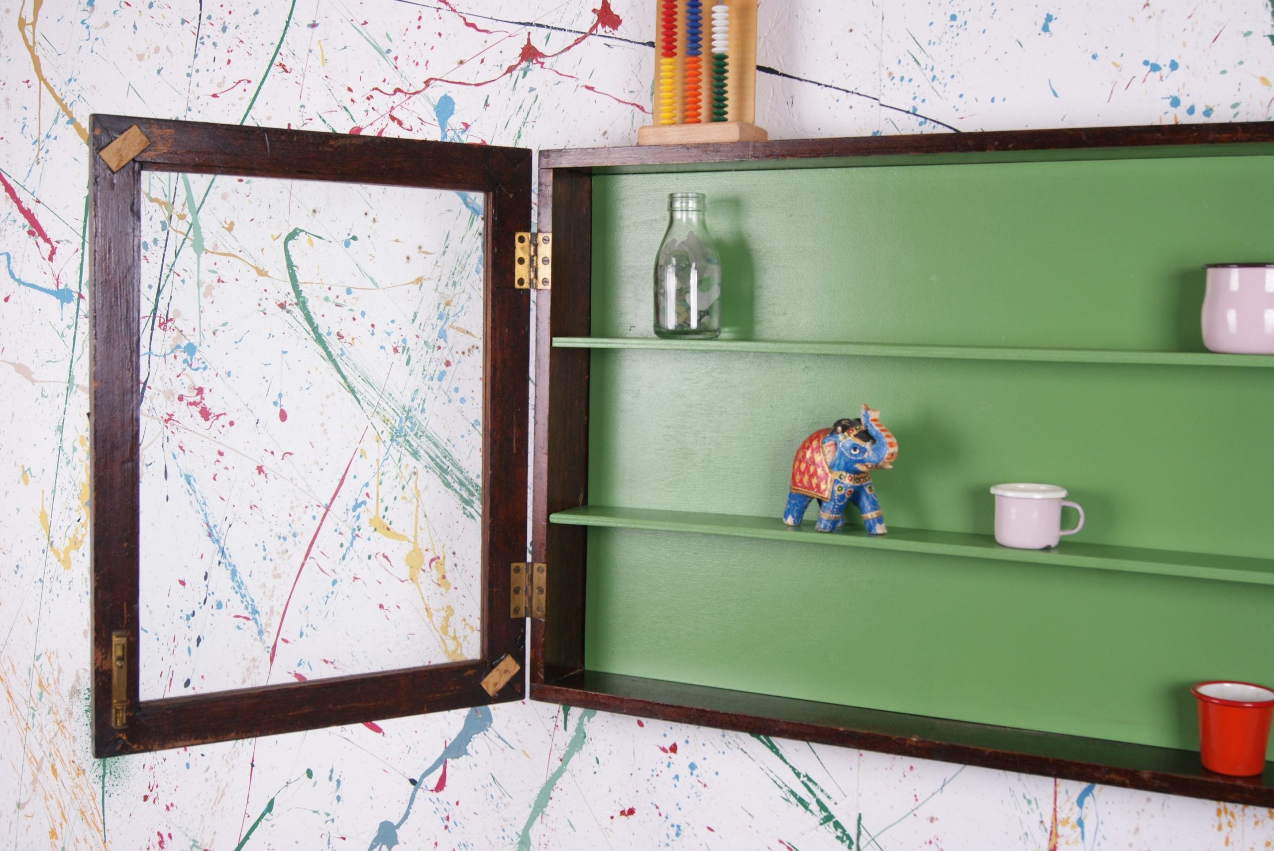 green-display-cabinet-7