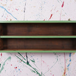 green-display-shelf-1