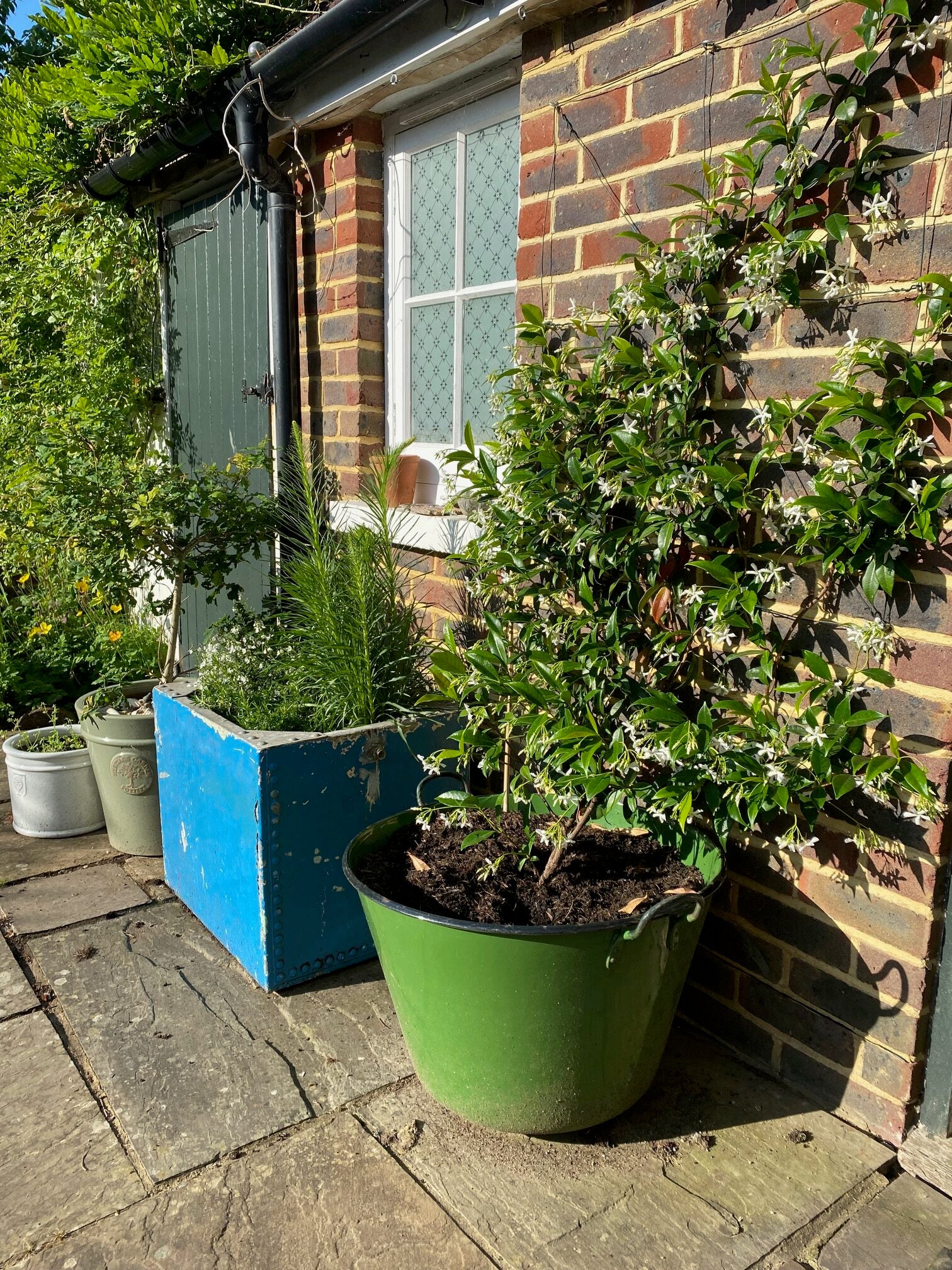 green-enamel-garden-tub-1