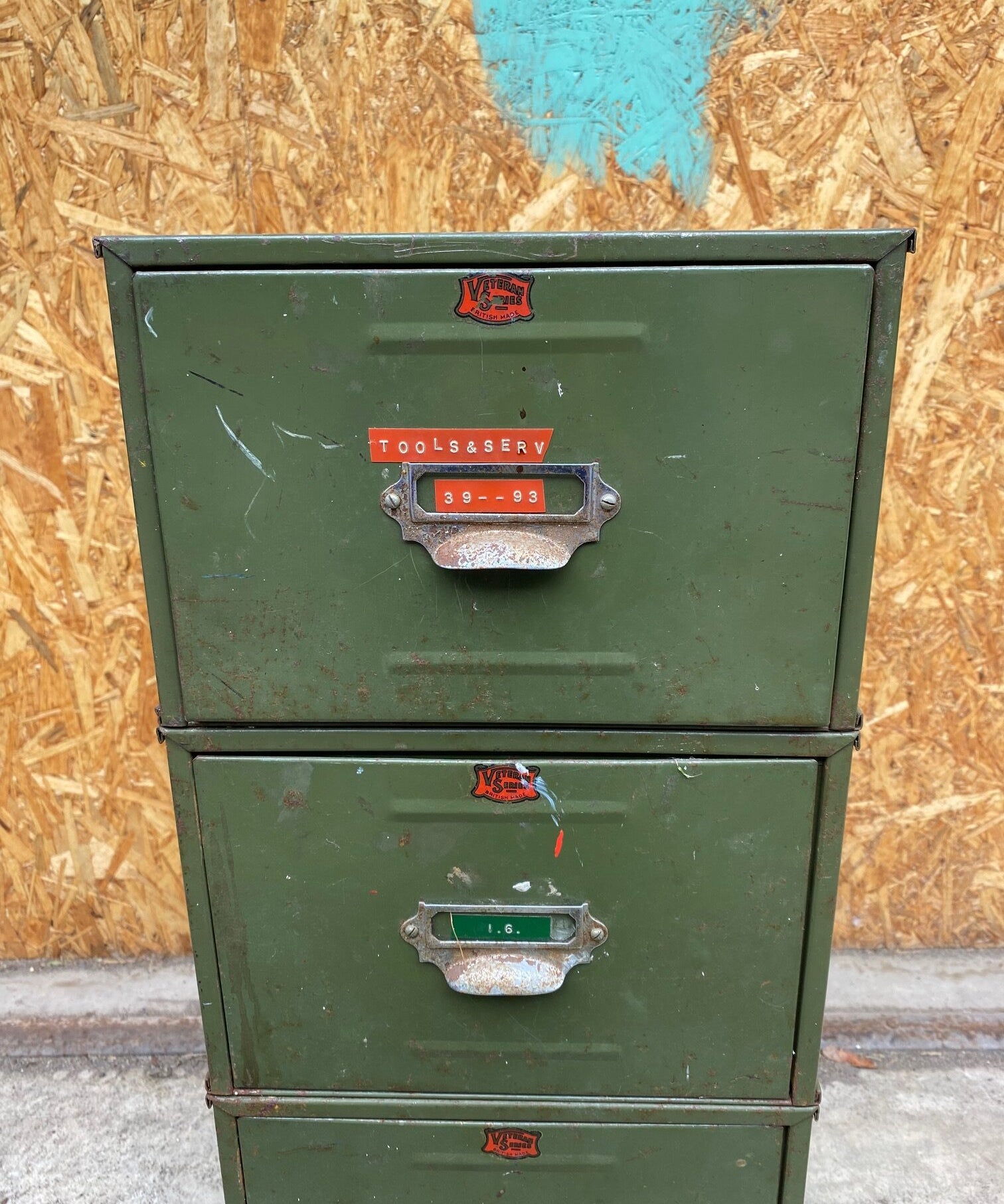 green-filing-cabinet-2