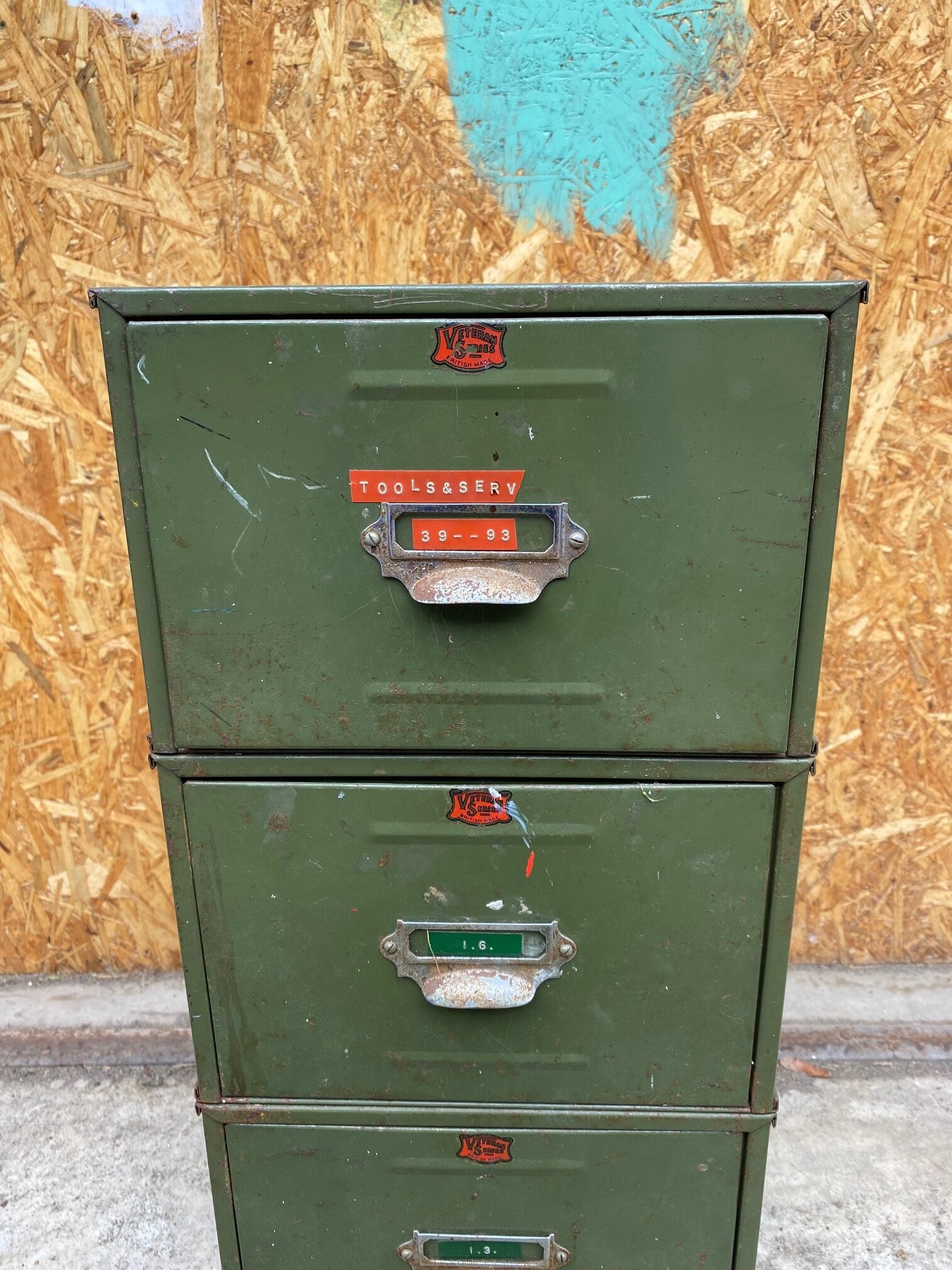 green-filing-cabinet-2