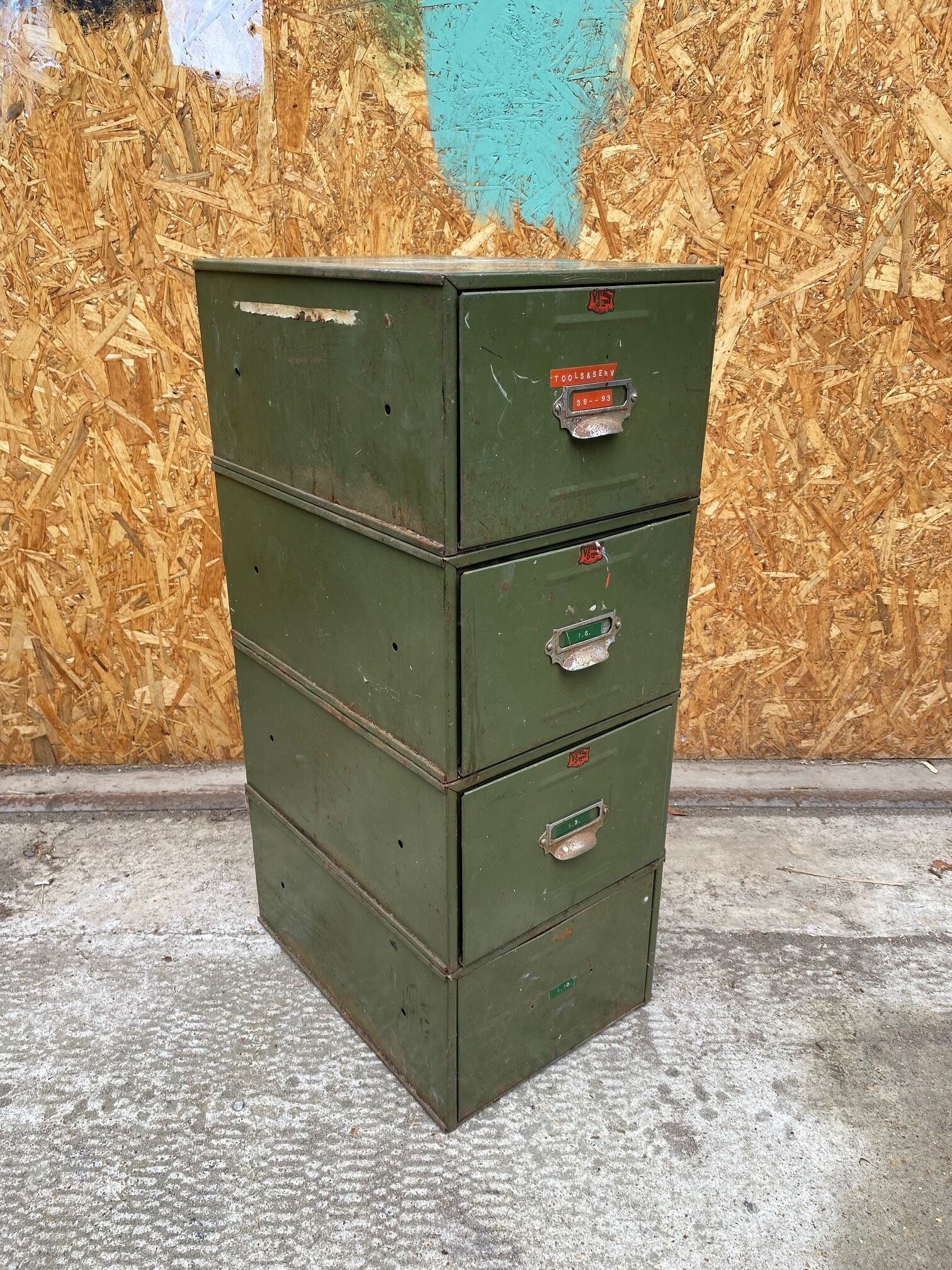 green-filing-cabinet-5