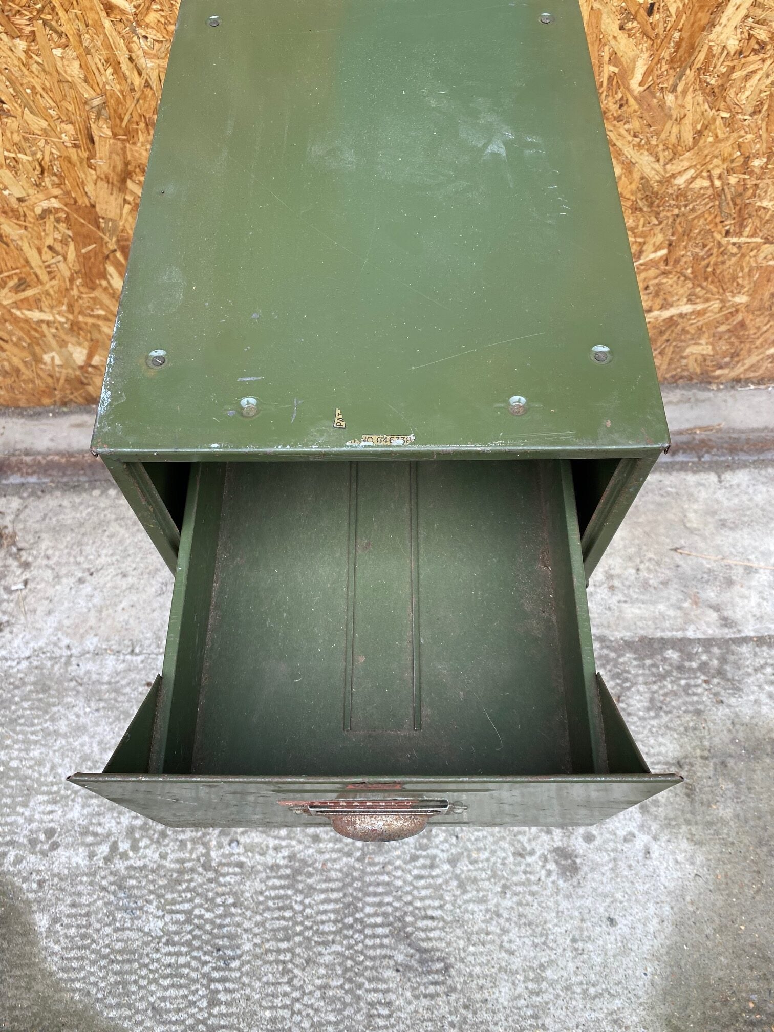 green-filing-cabinet-6