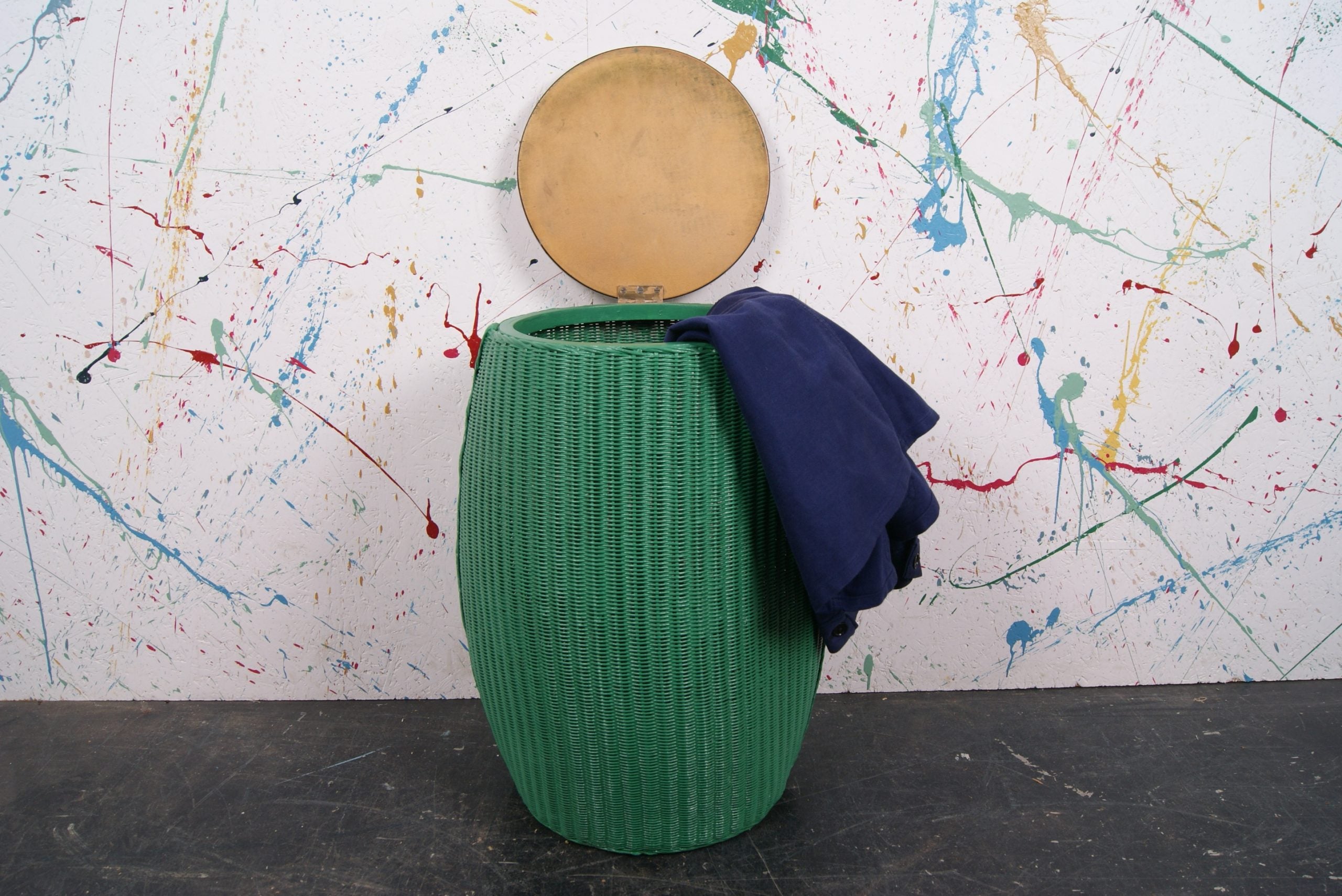 green-laundry-basket-5
