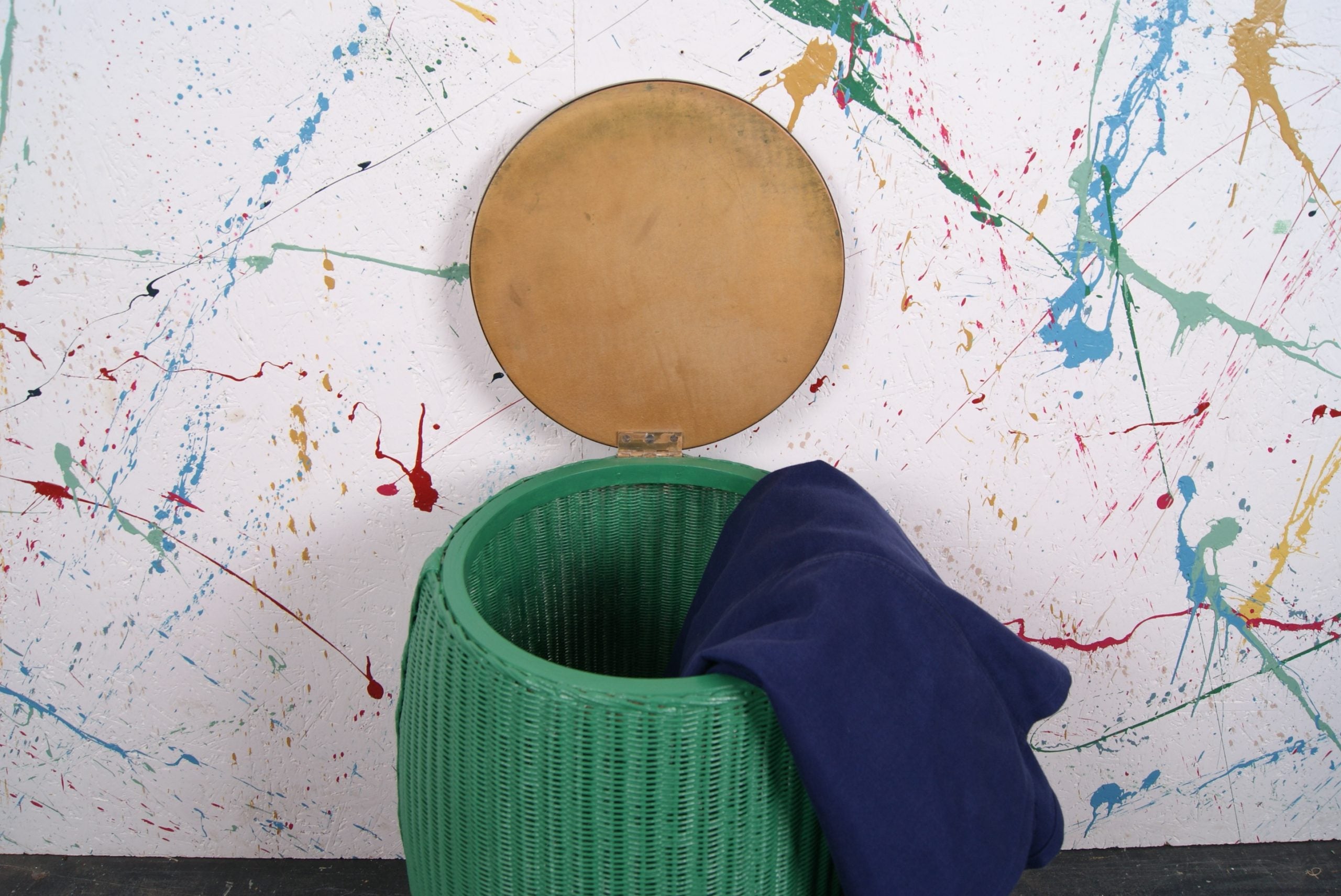 green-laundry-basket-6