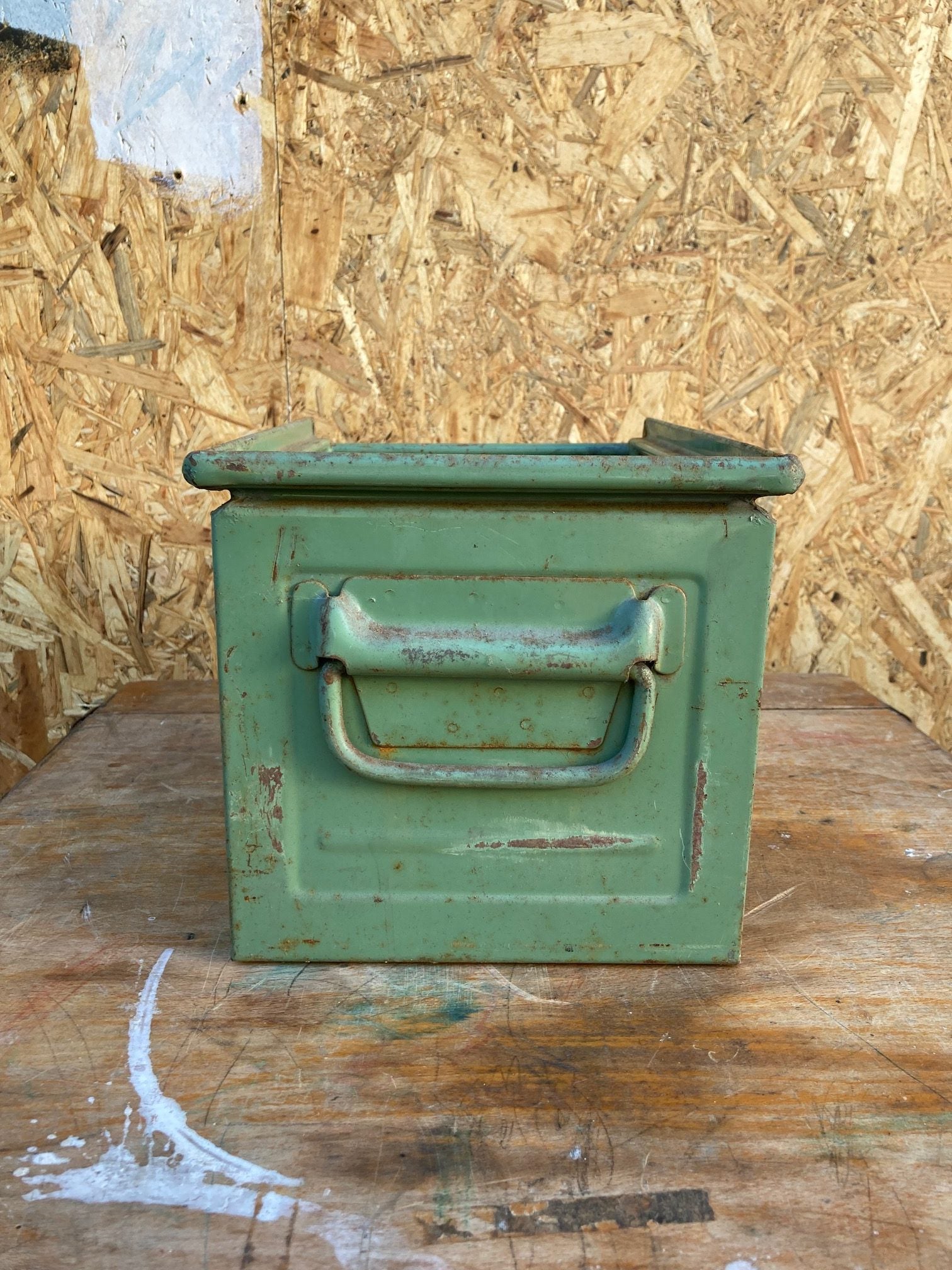 green-metal-crate-1