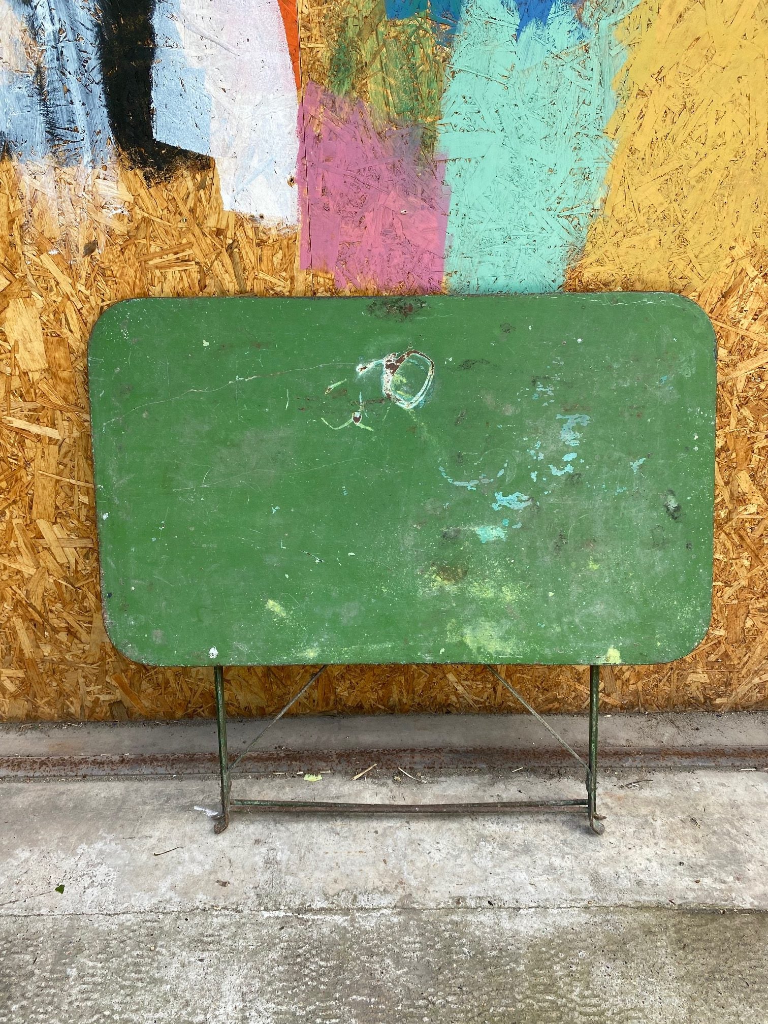 green-metal-garden-table-4