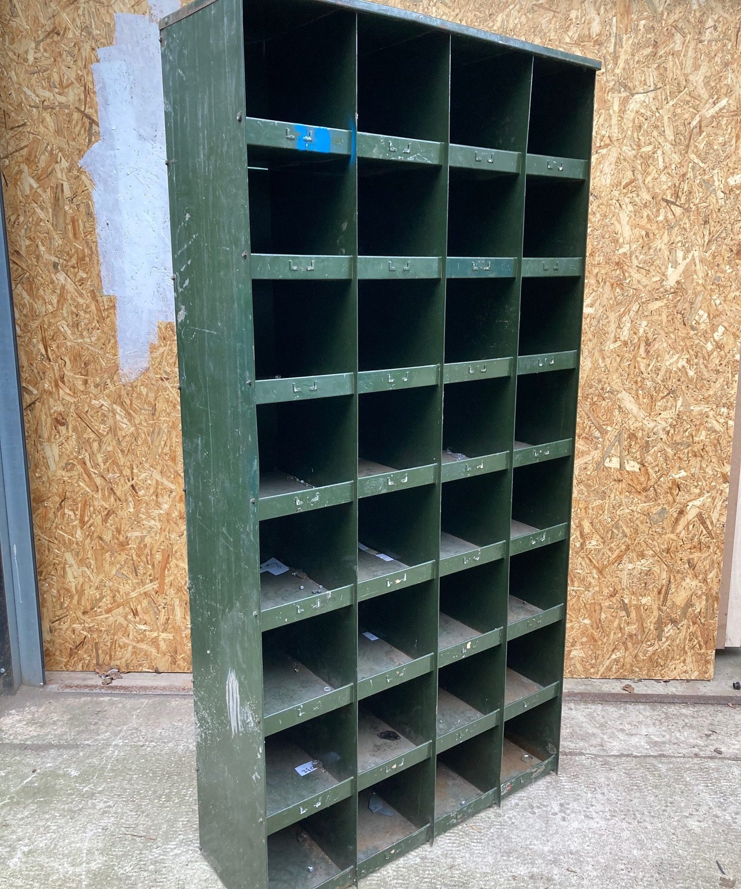green-metal-pigeon-hole-4