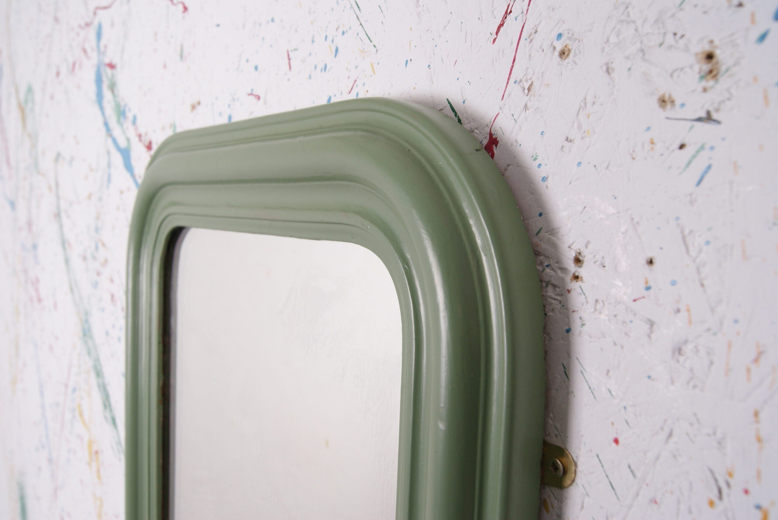 green-mirror-3