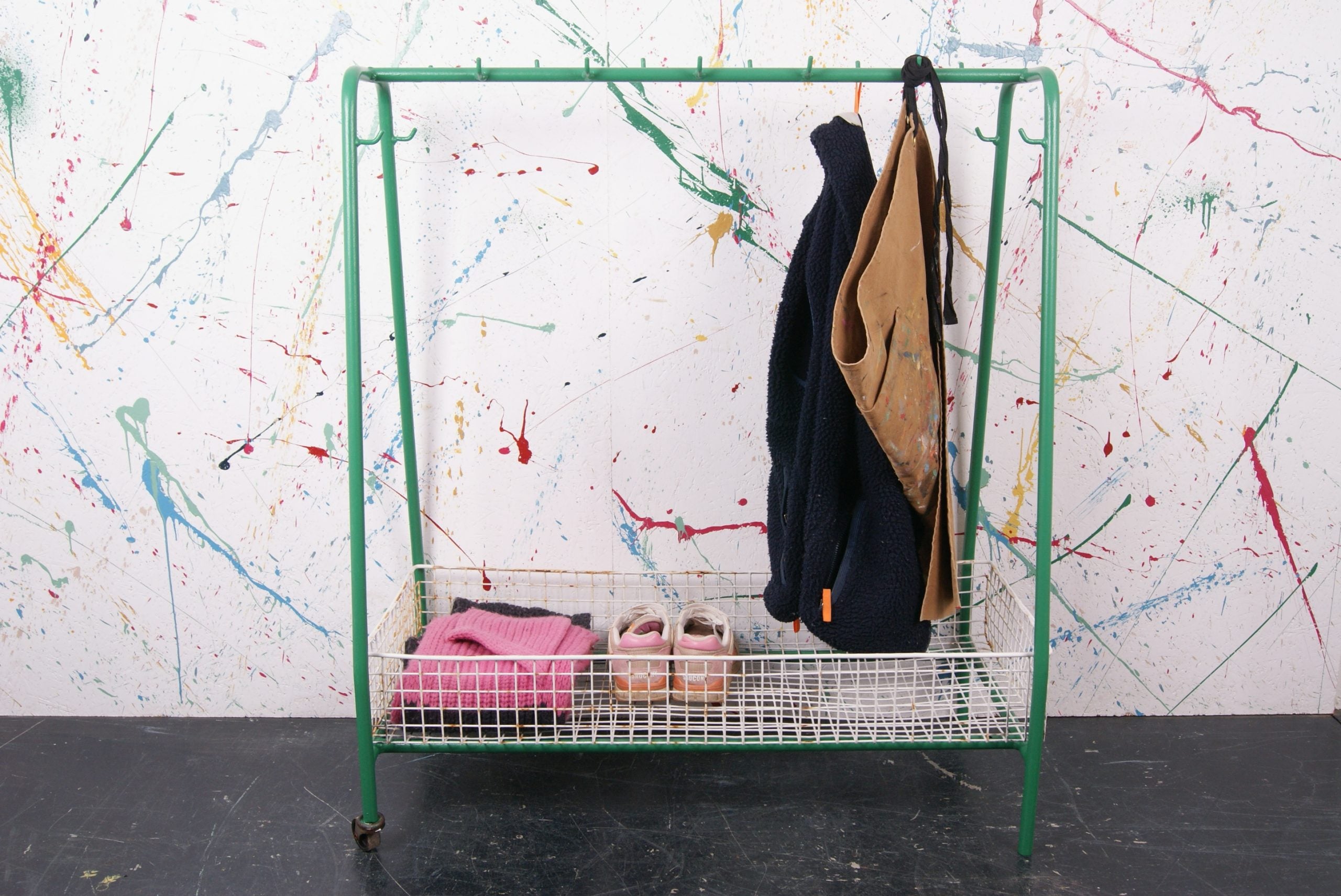 green-portable-coat-rack-6