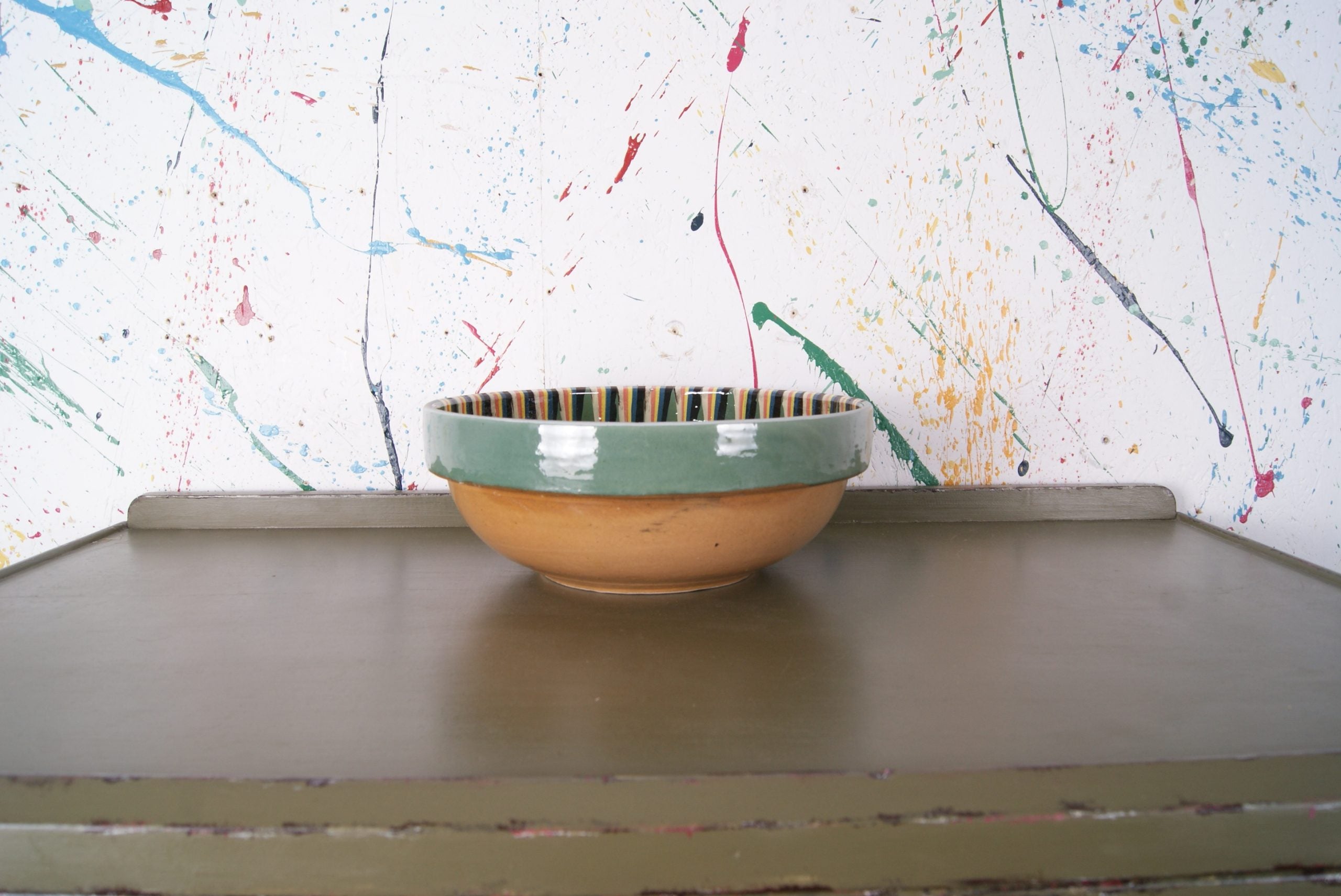 green-romanian-ceramic-bowl-2
