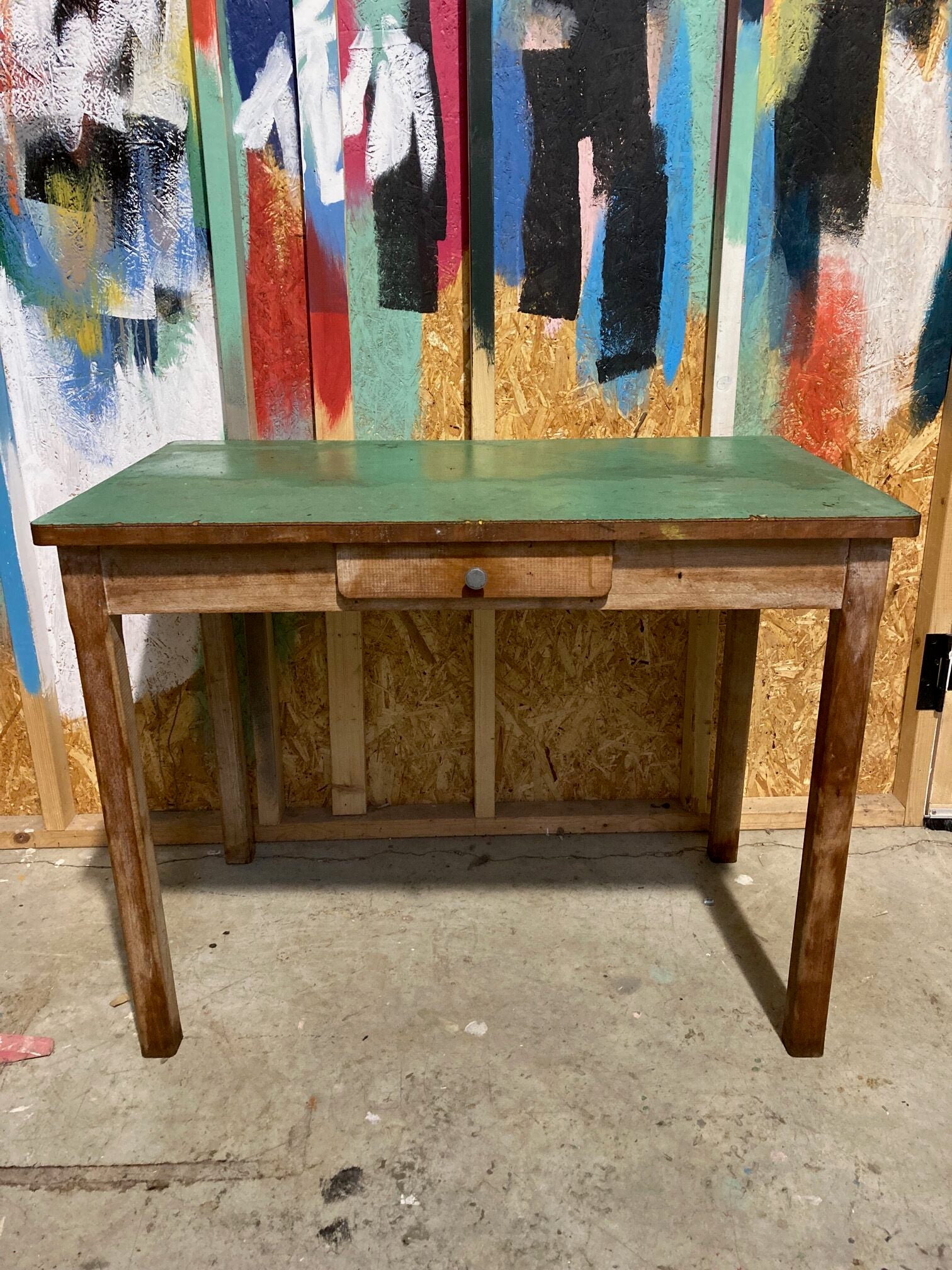 green-topped-table-1