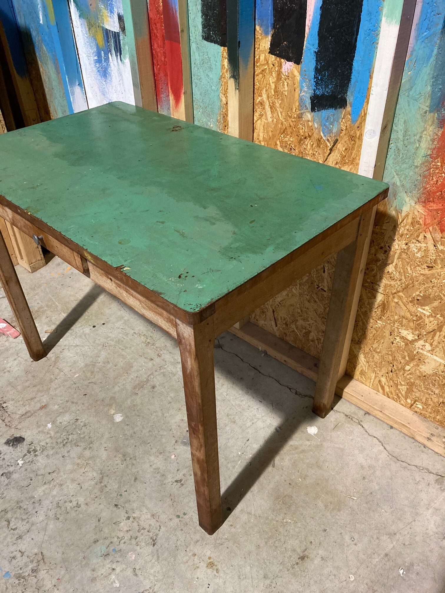 green-topped-table-3