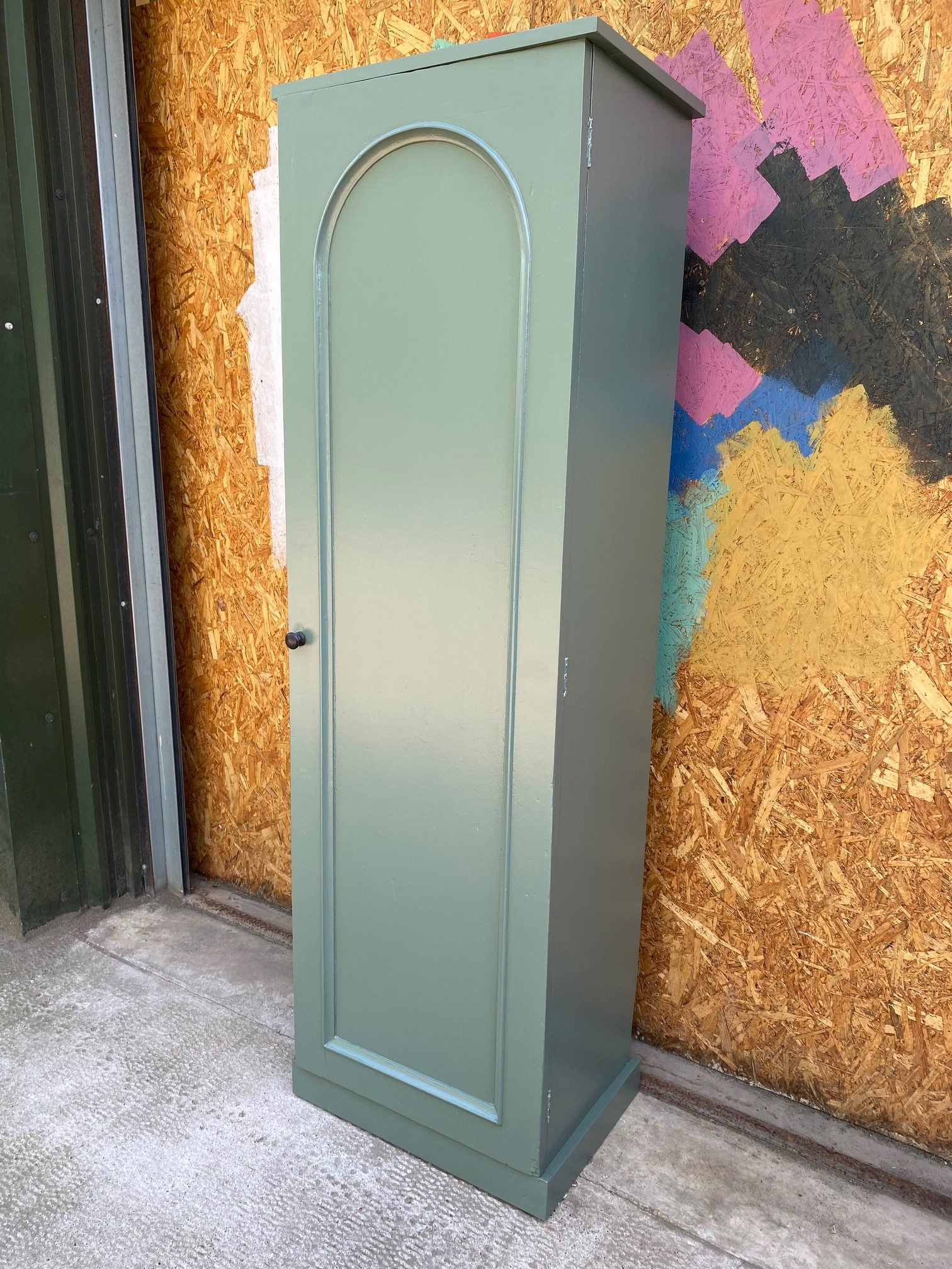 green-wooden-cupboard-12