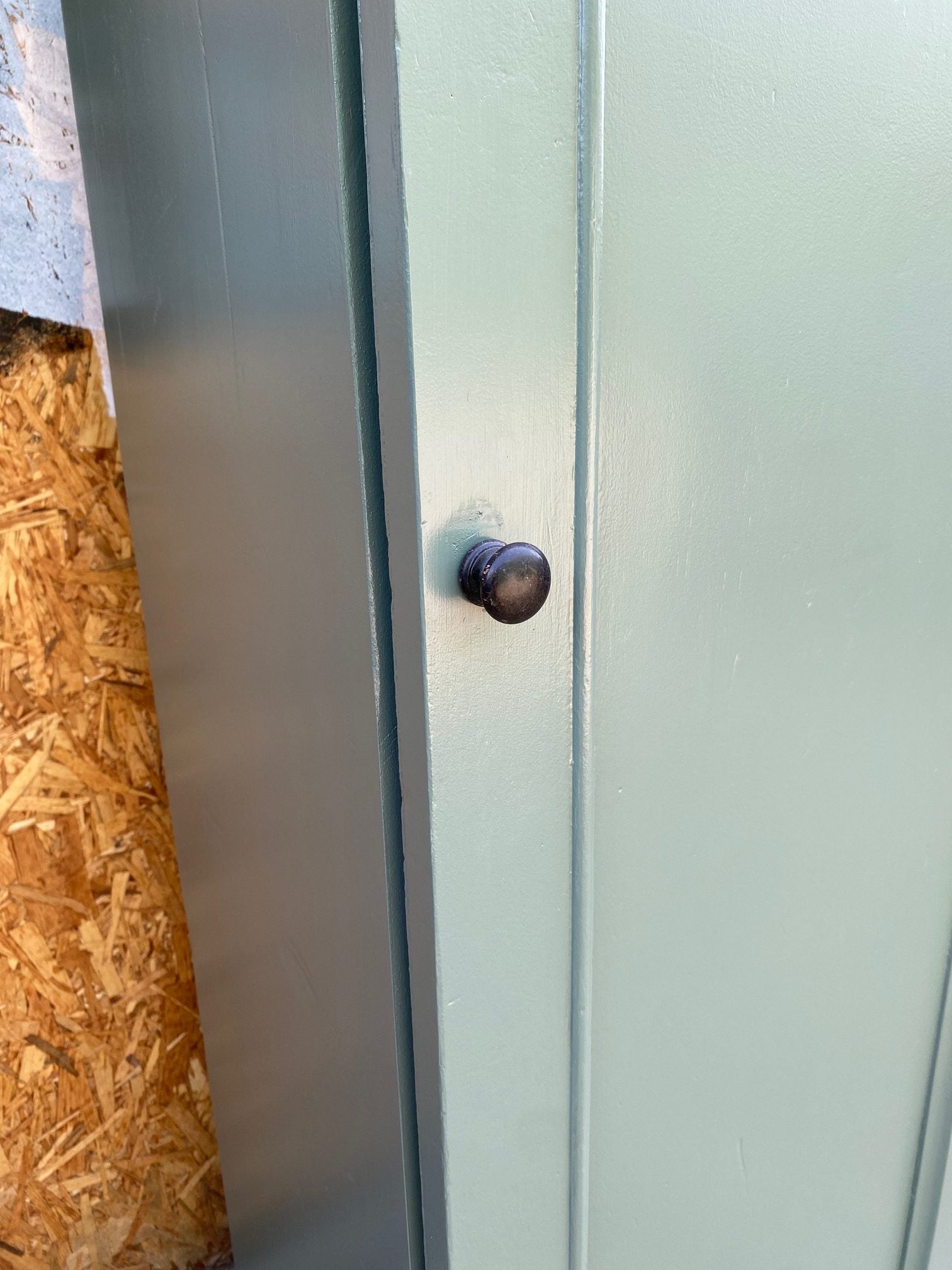 green-wooden-cupboard-13