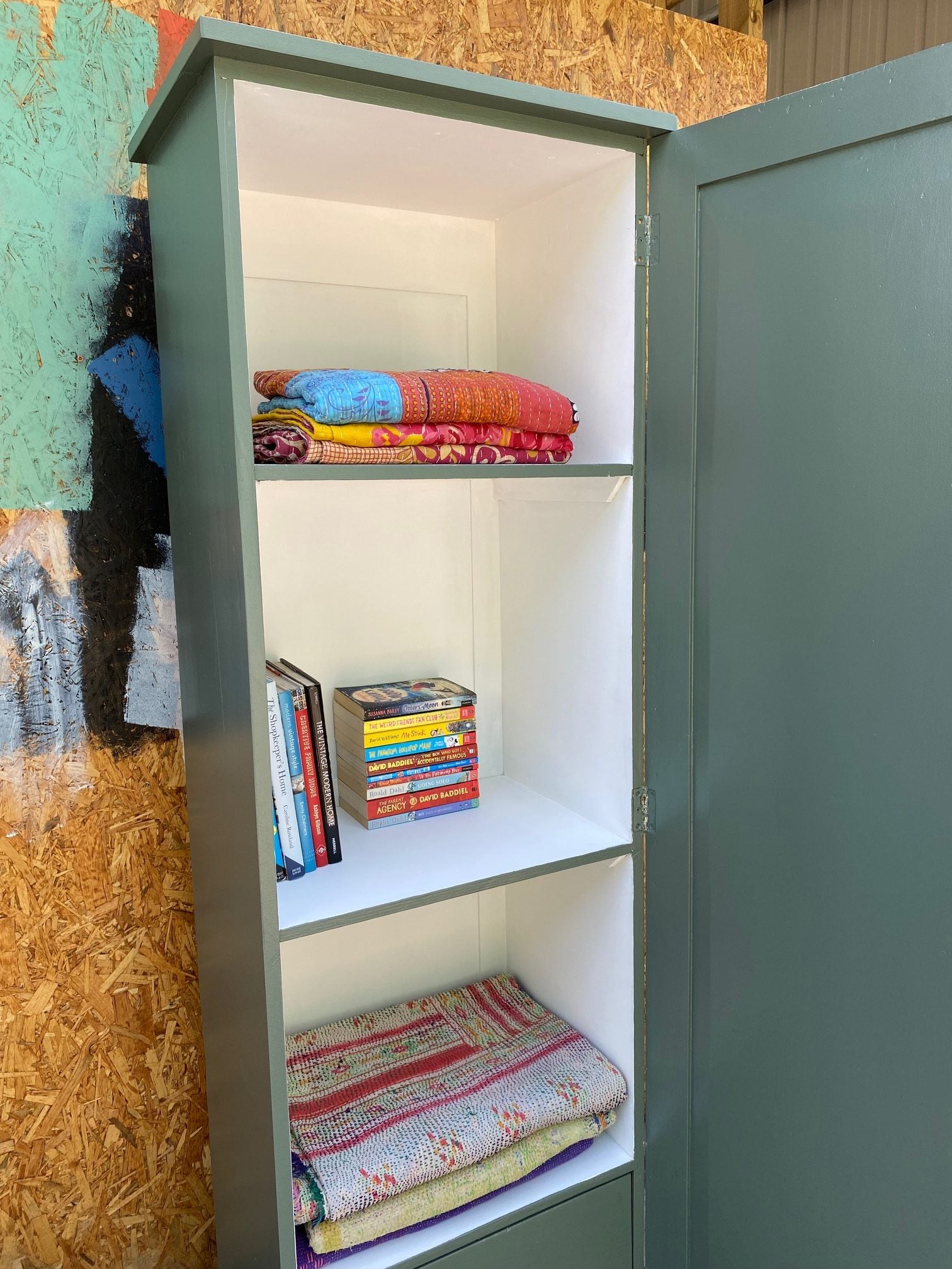 green-wooden-cupboard-17