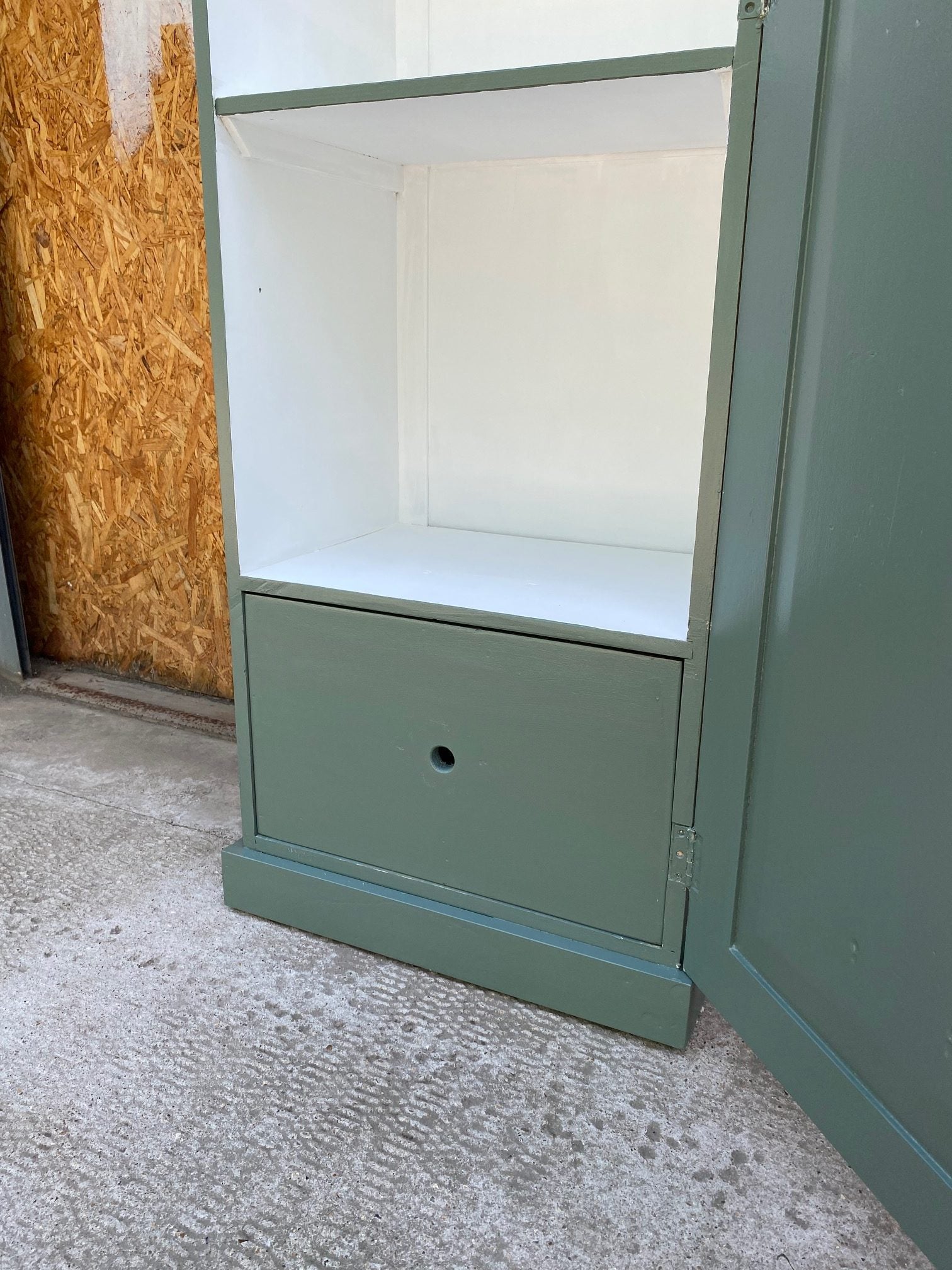 green-wooden-cupboard-2