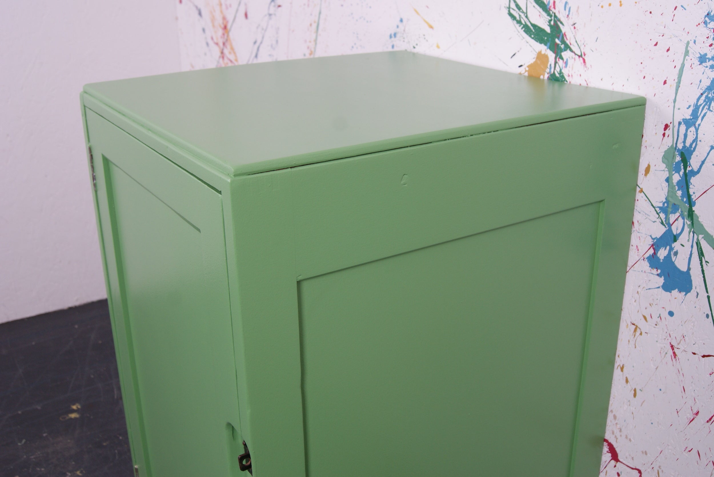 green-wooden-locker-4