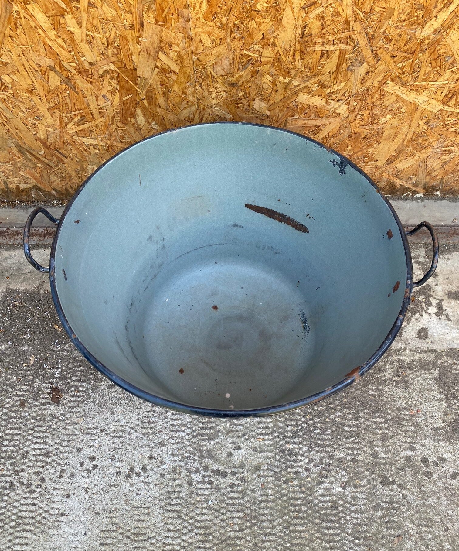 grey-enamel-tub-5