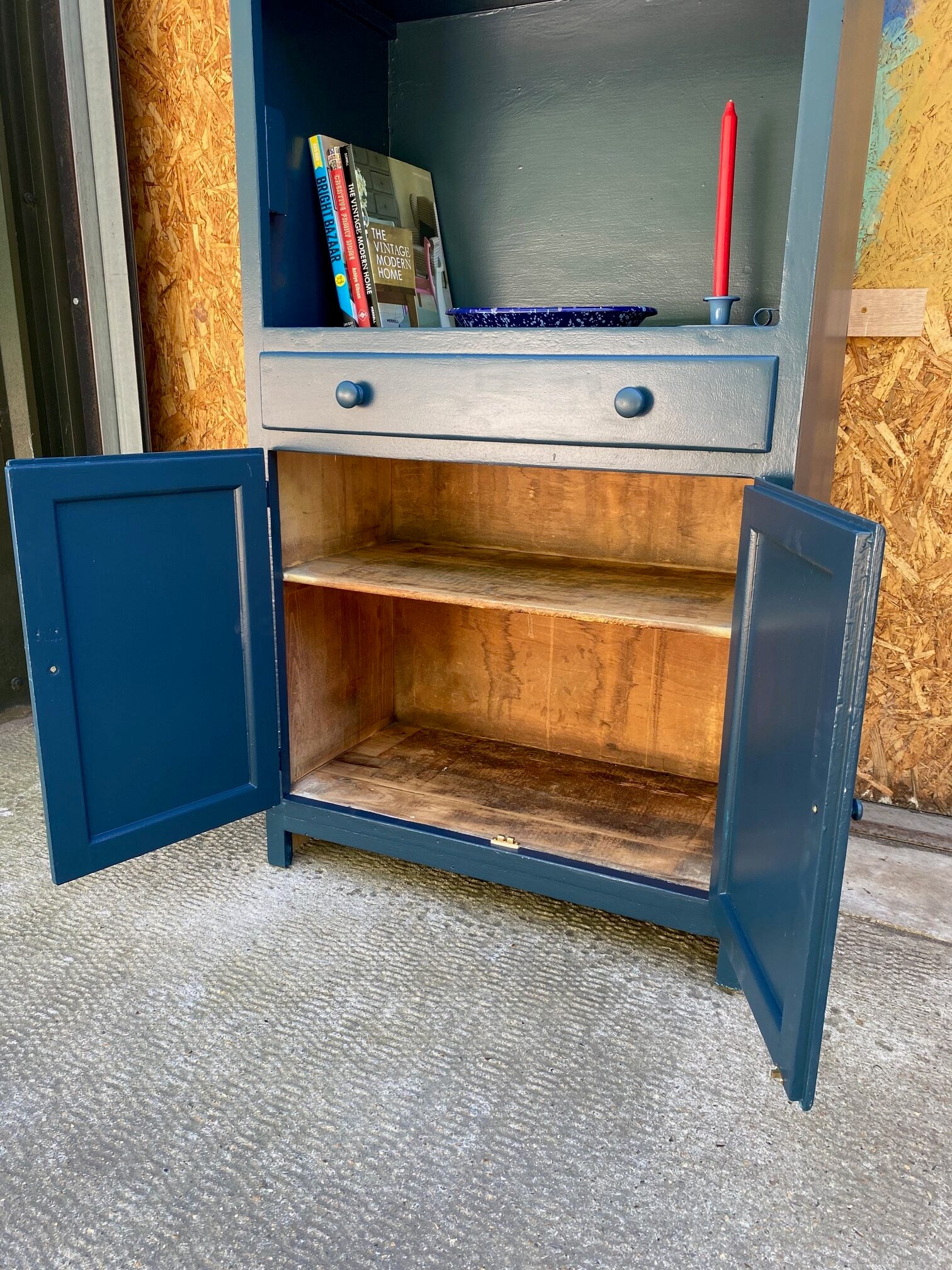 hague-blue-cabinet-10
