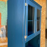 hague-blue-cabnet-13