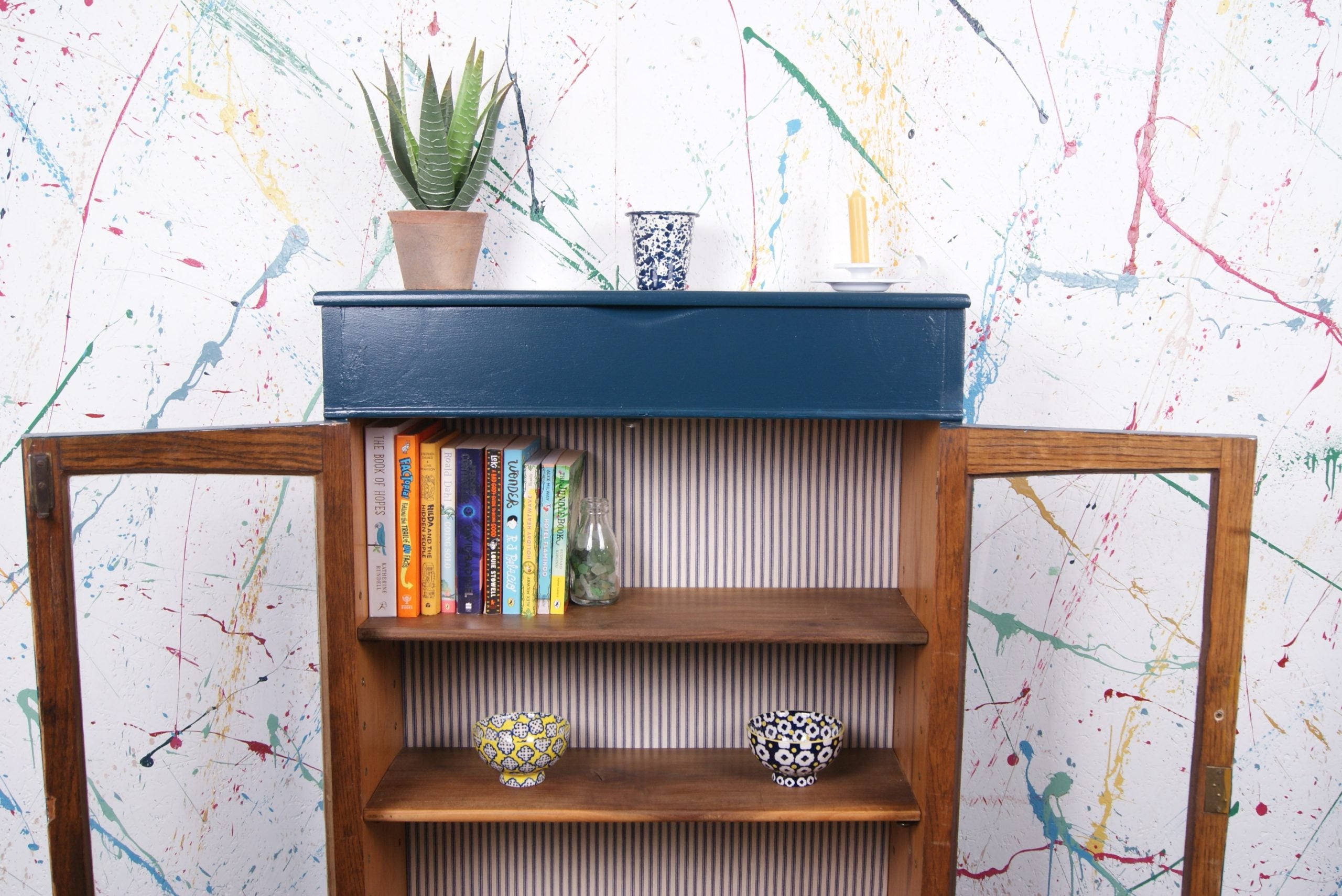hague-blue-glass-cabinet-4