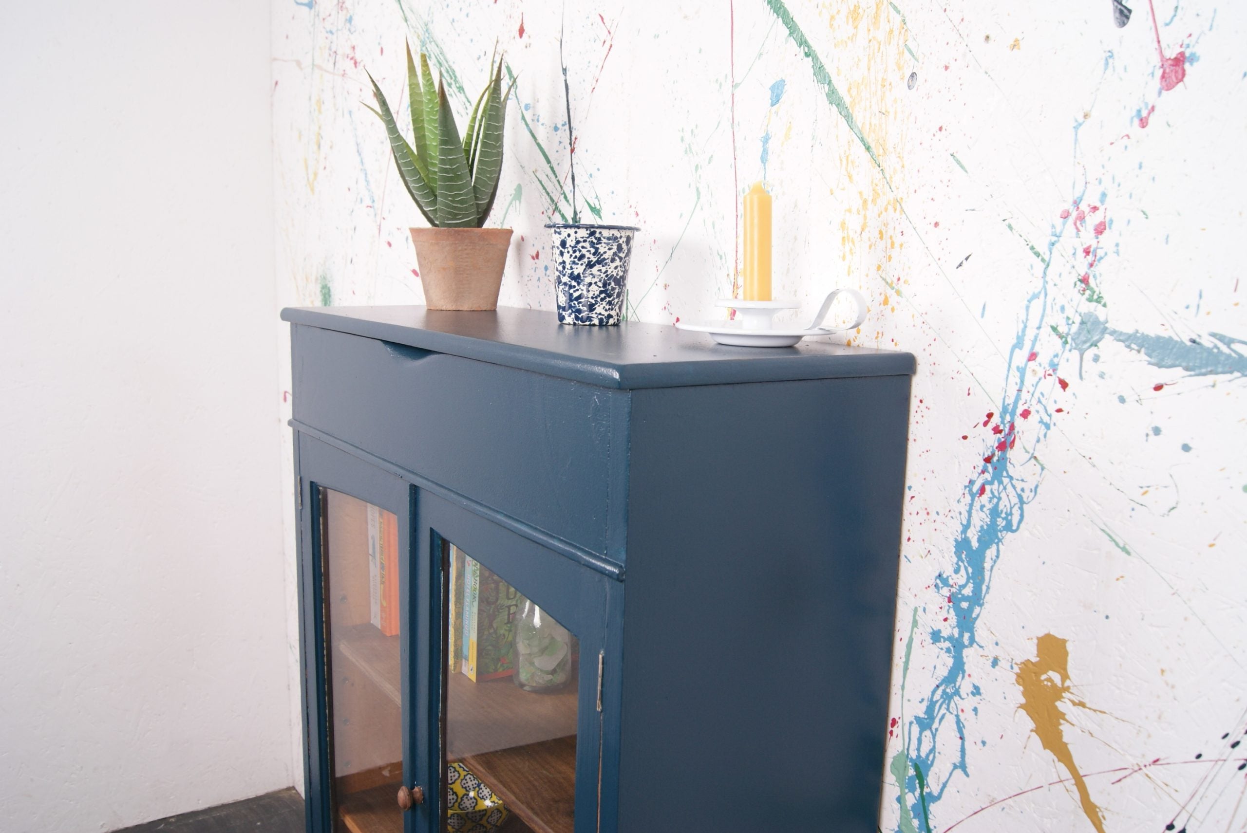 hague-blue-glass-cabinet-6