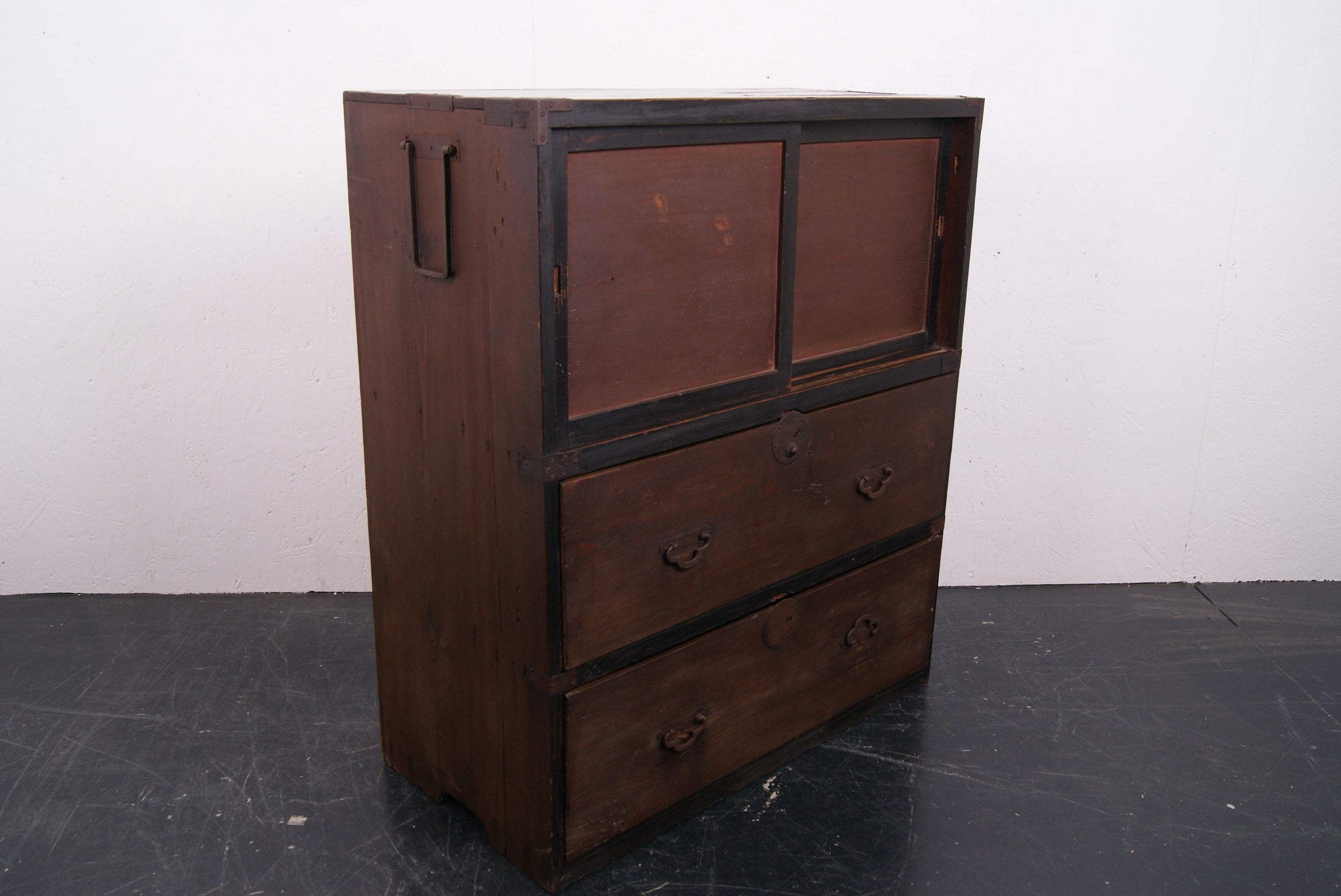 japanese-cabinet-4