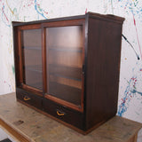 japanese-glass-cabinet-1