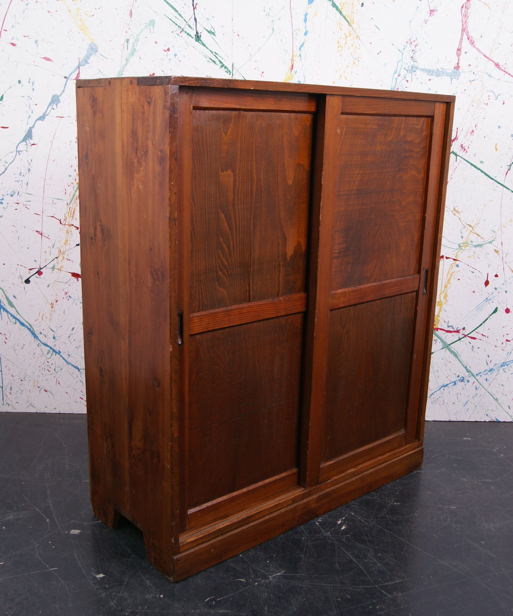 japanese-sliding-door-cupboard-1