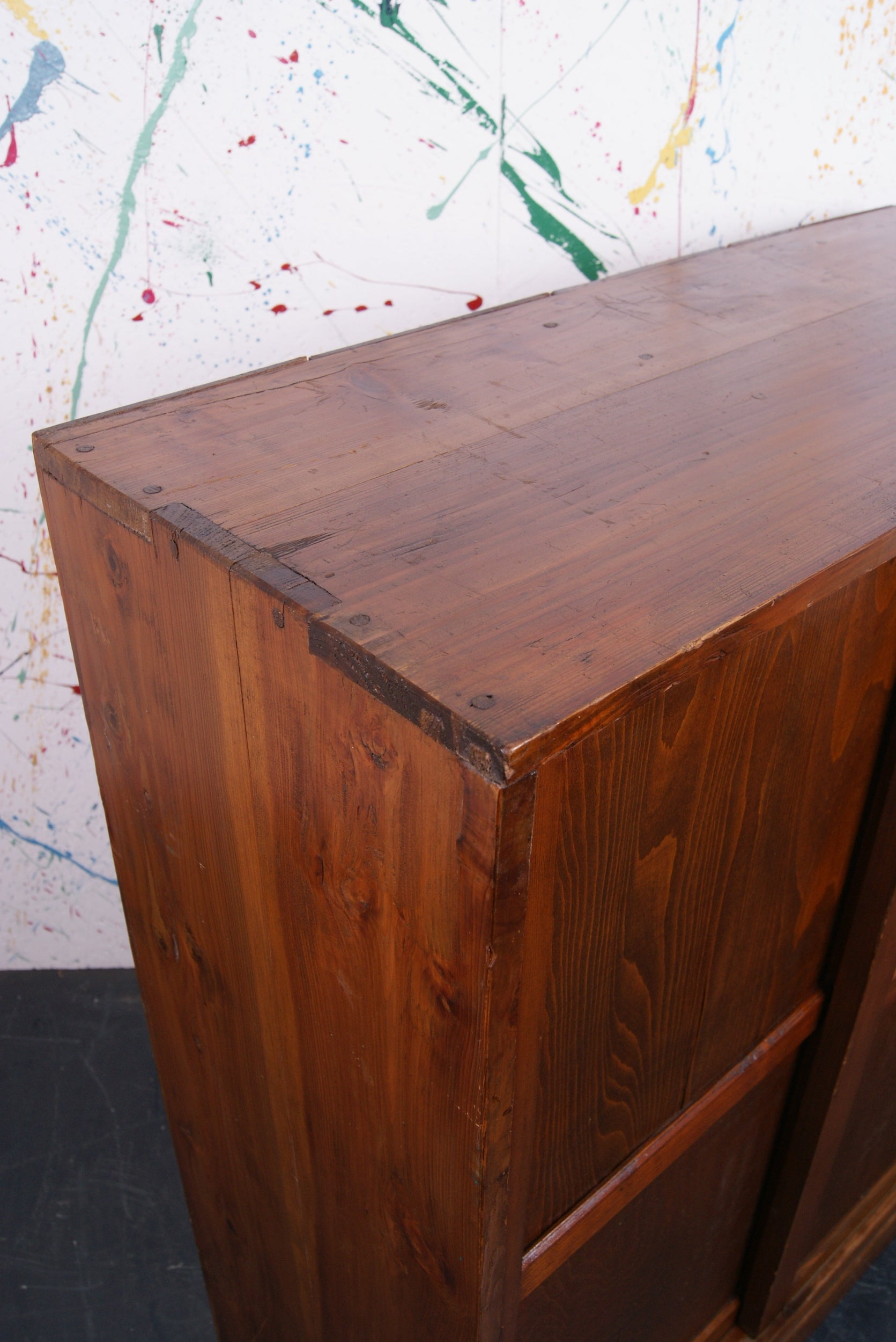 japanese-sliding-door-cupboard-2