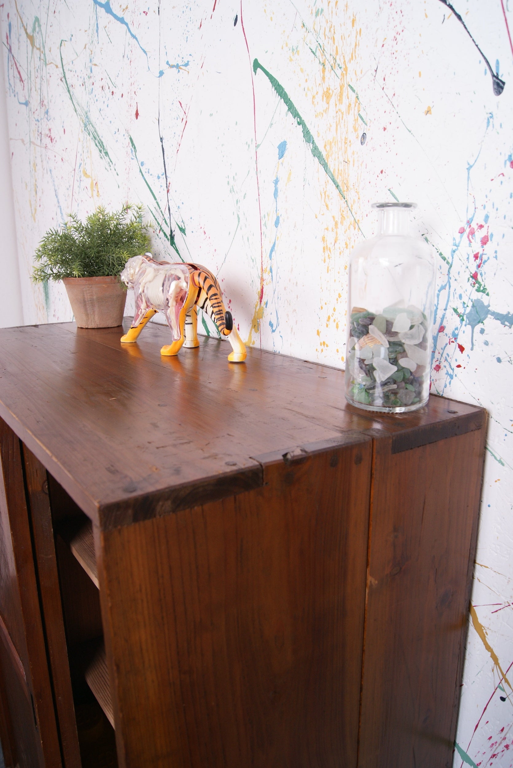 japanese-sliding-door-cupboard-3