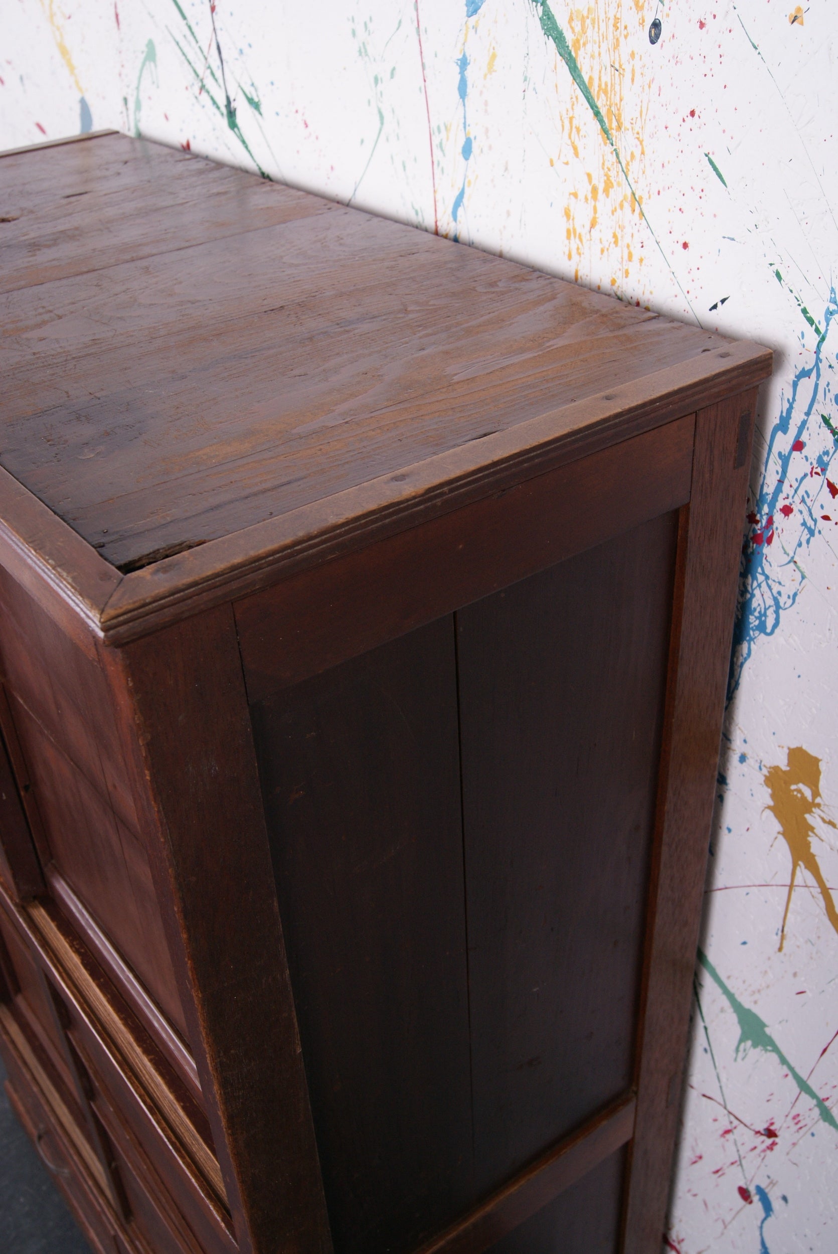 japanese-storage-cupboard-3