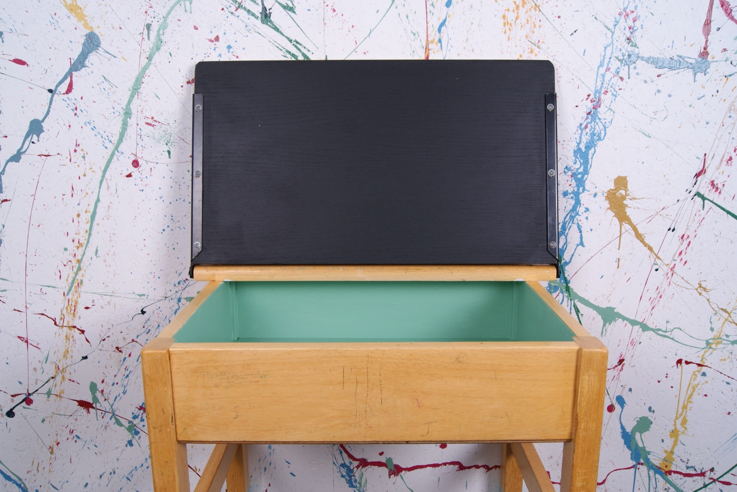 kids-arsenic-single-school-desk-2