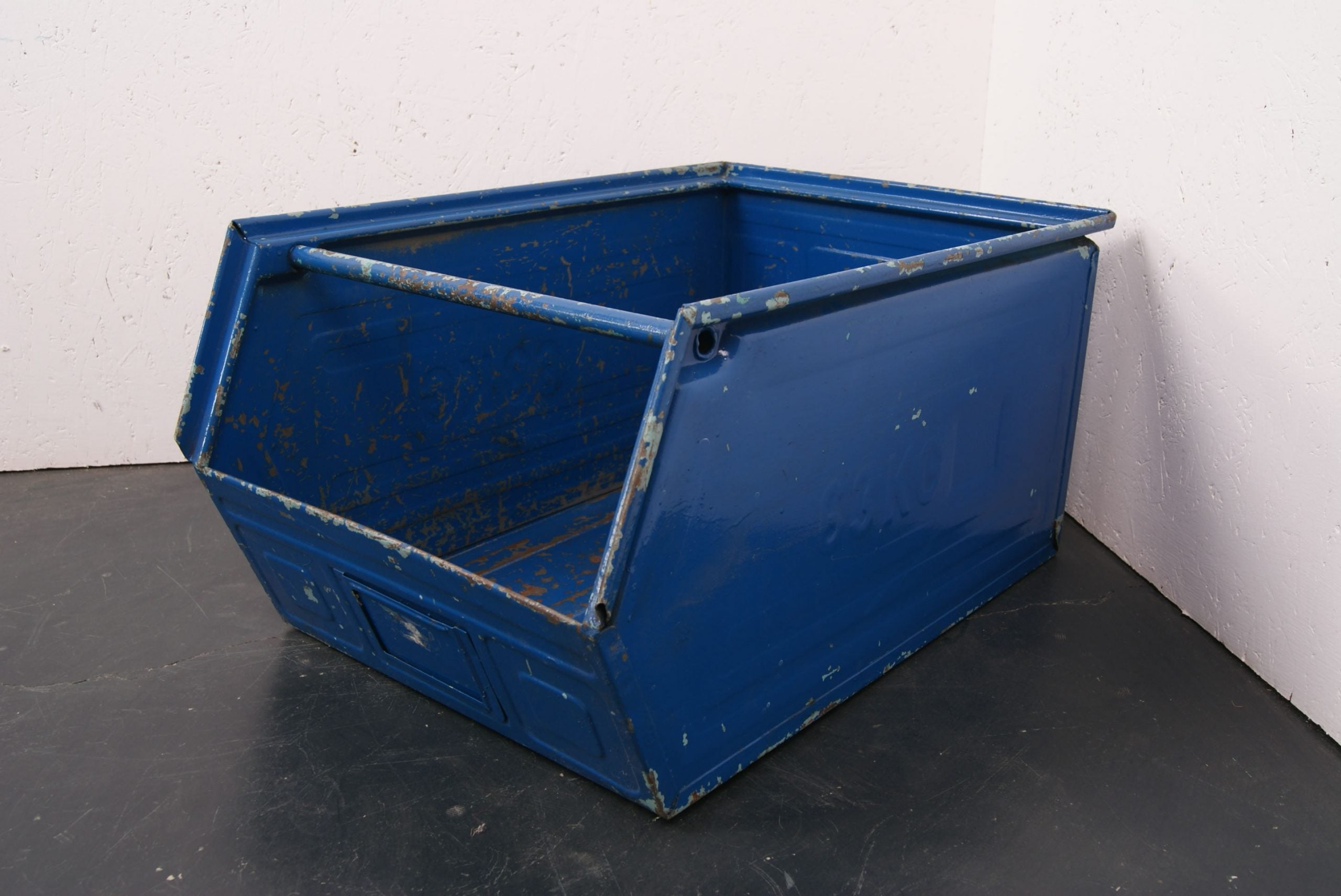 Children's Large Blue Metal MARS Stackable Storage Crates