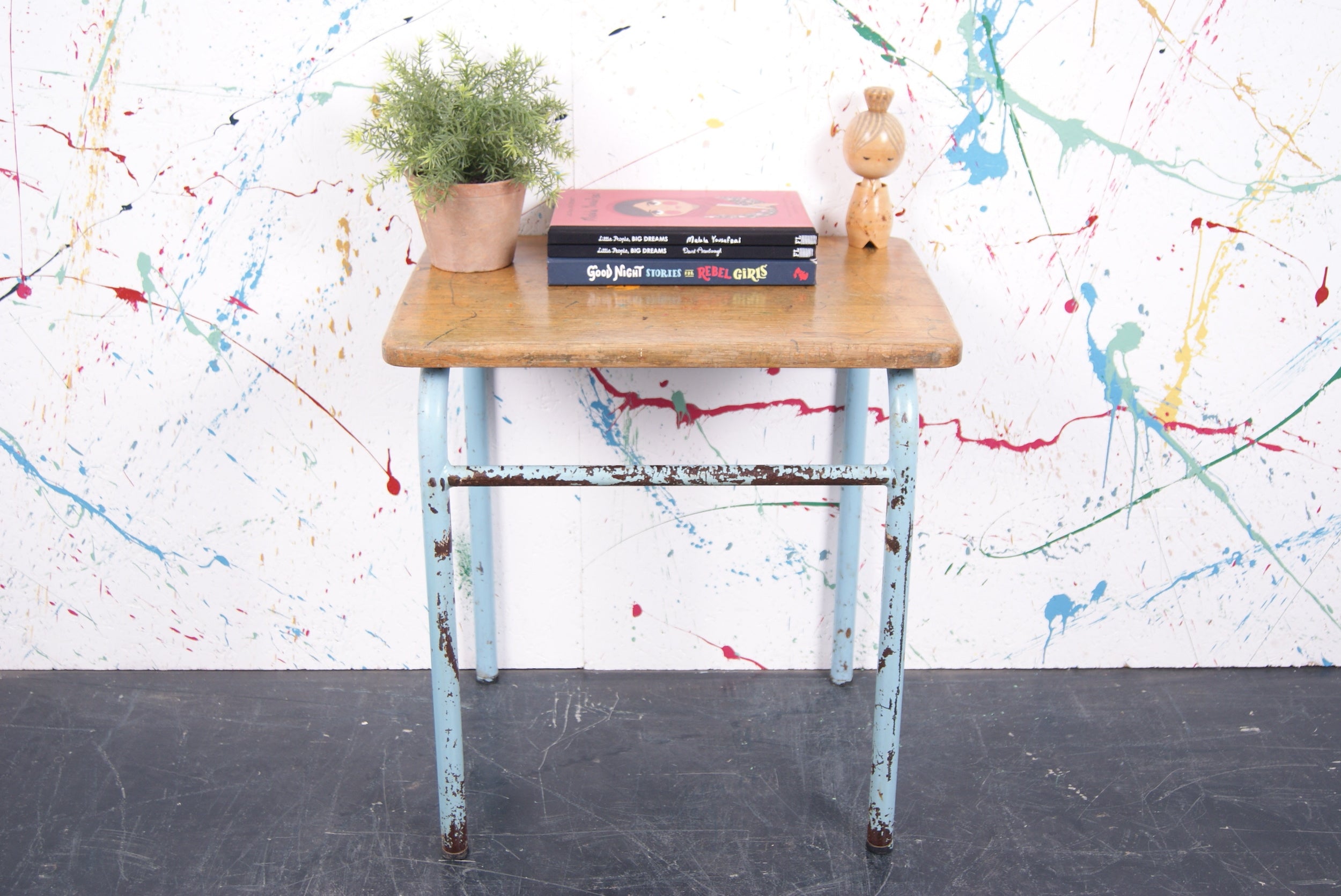 kids-blue-tubular-table-1
