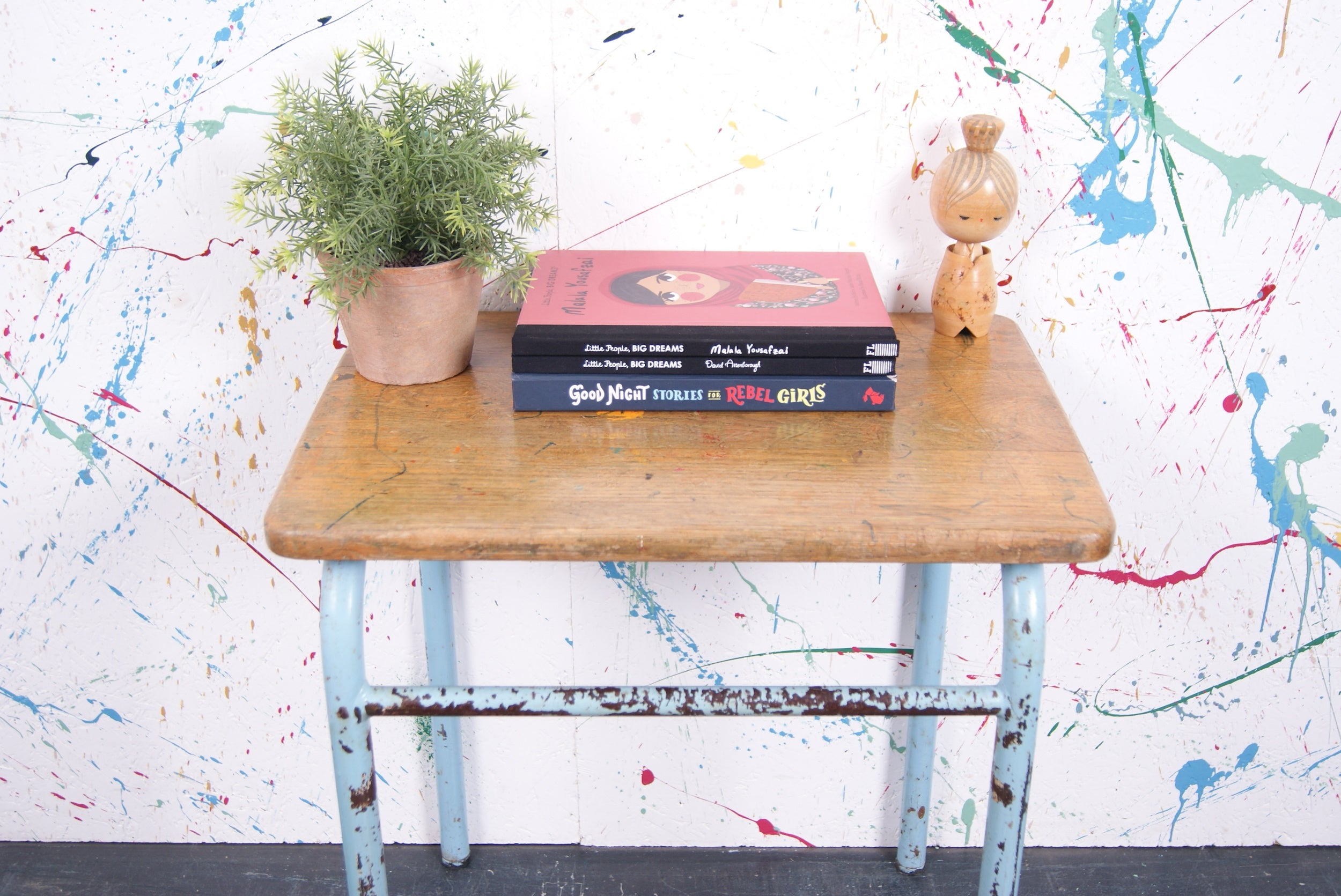 kids-blue-tubular-table-2