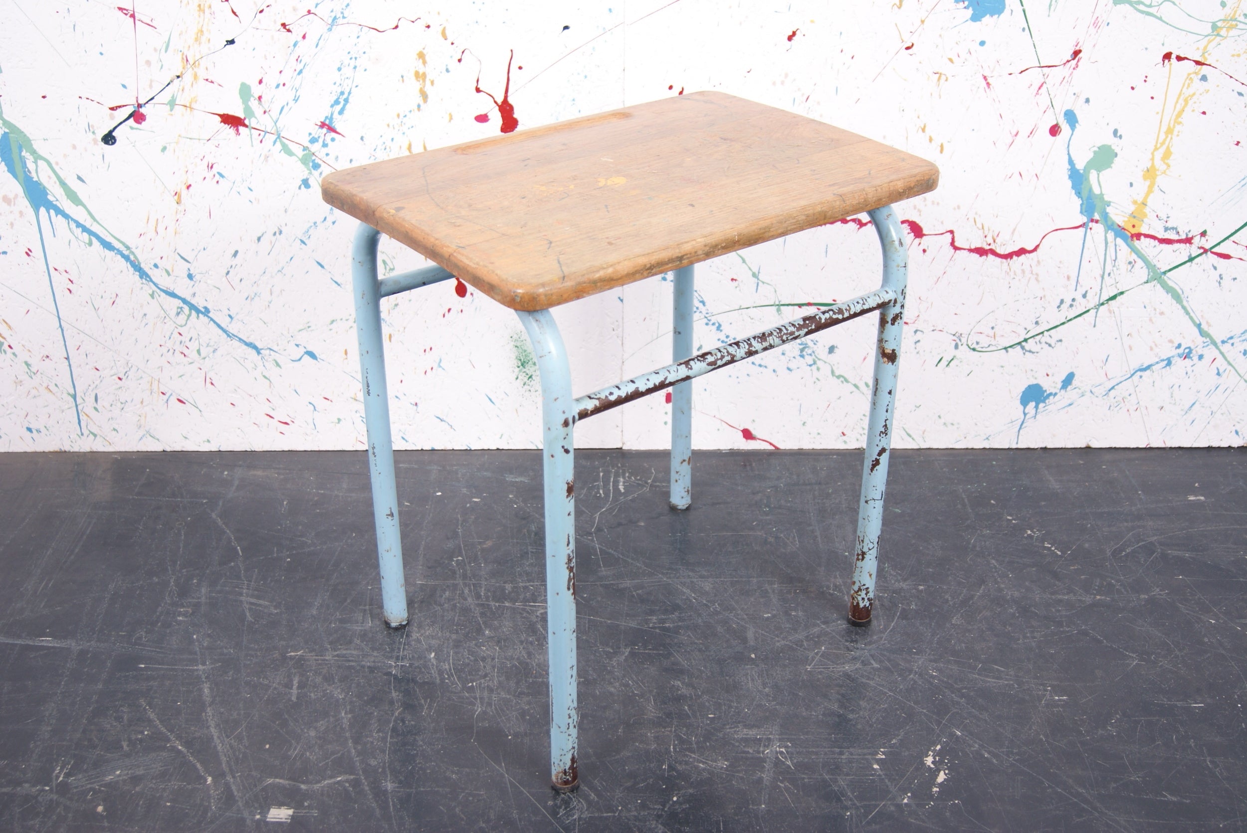 kids-blue-tubular-table-4