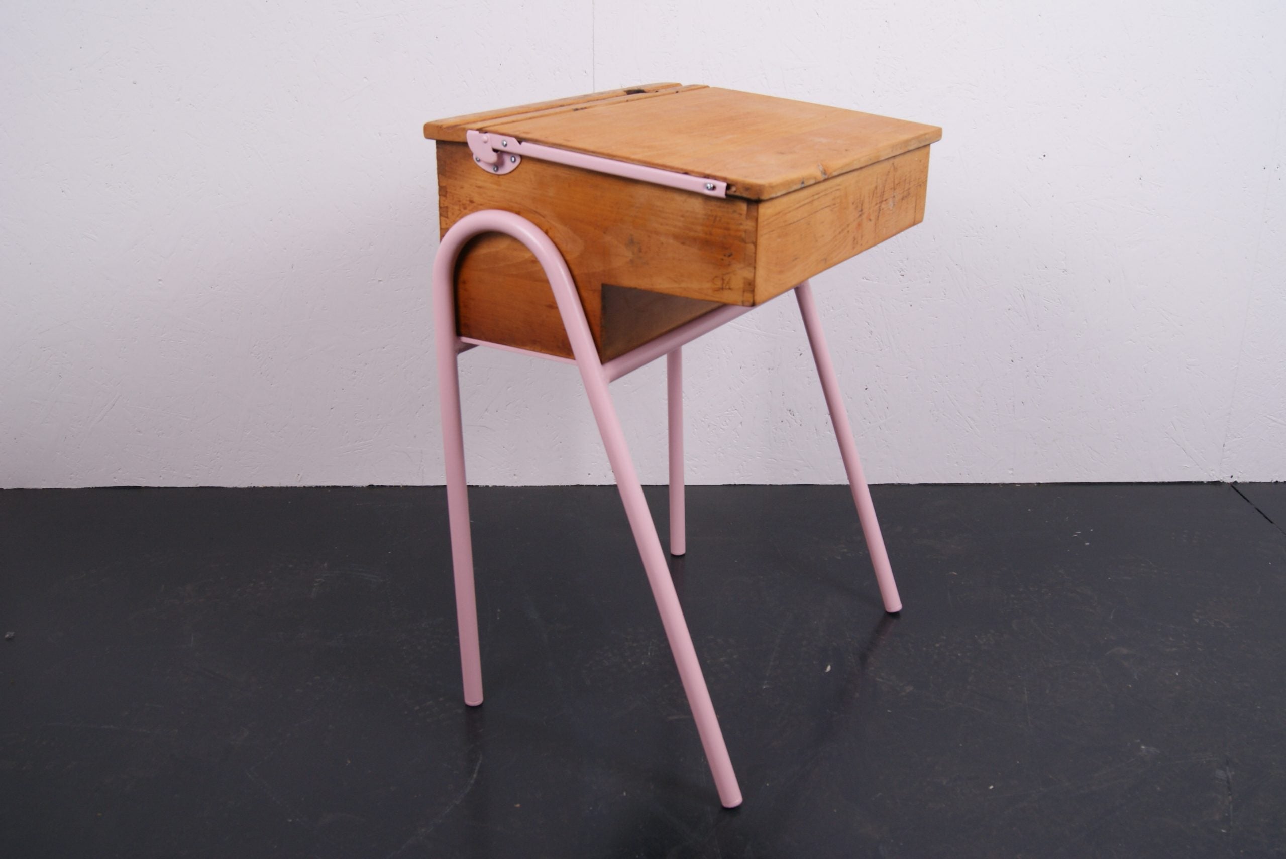 Children's Customised Metal Legged Single desk with Lift Up Lid